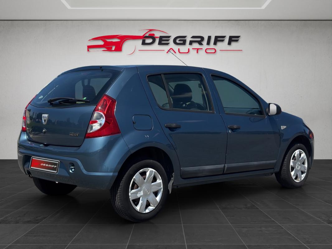 Dacia Sandero 1.2 16V 75 eco2 1ere main full facture d'entretien dacia