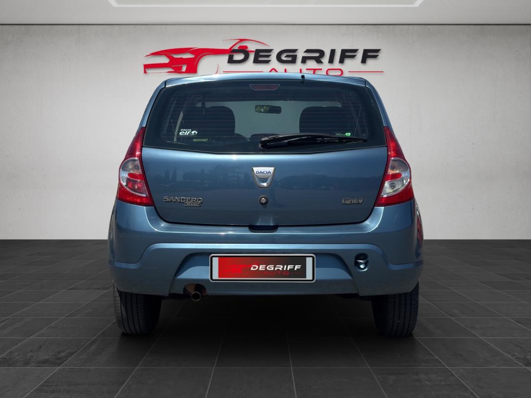 Dacia Sandero 1.2 16V 75 eco2 1ere main full facture d'entretien dacia
