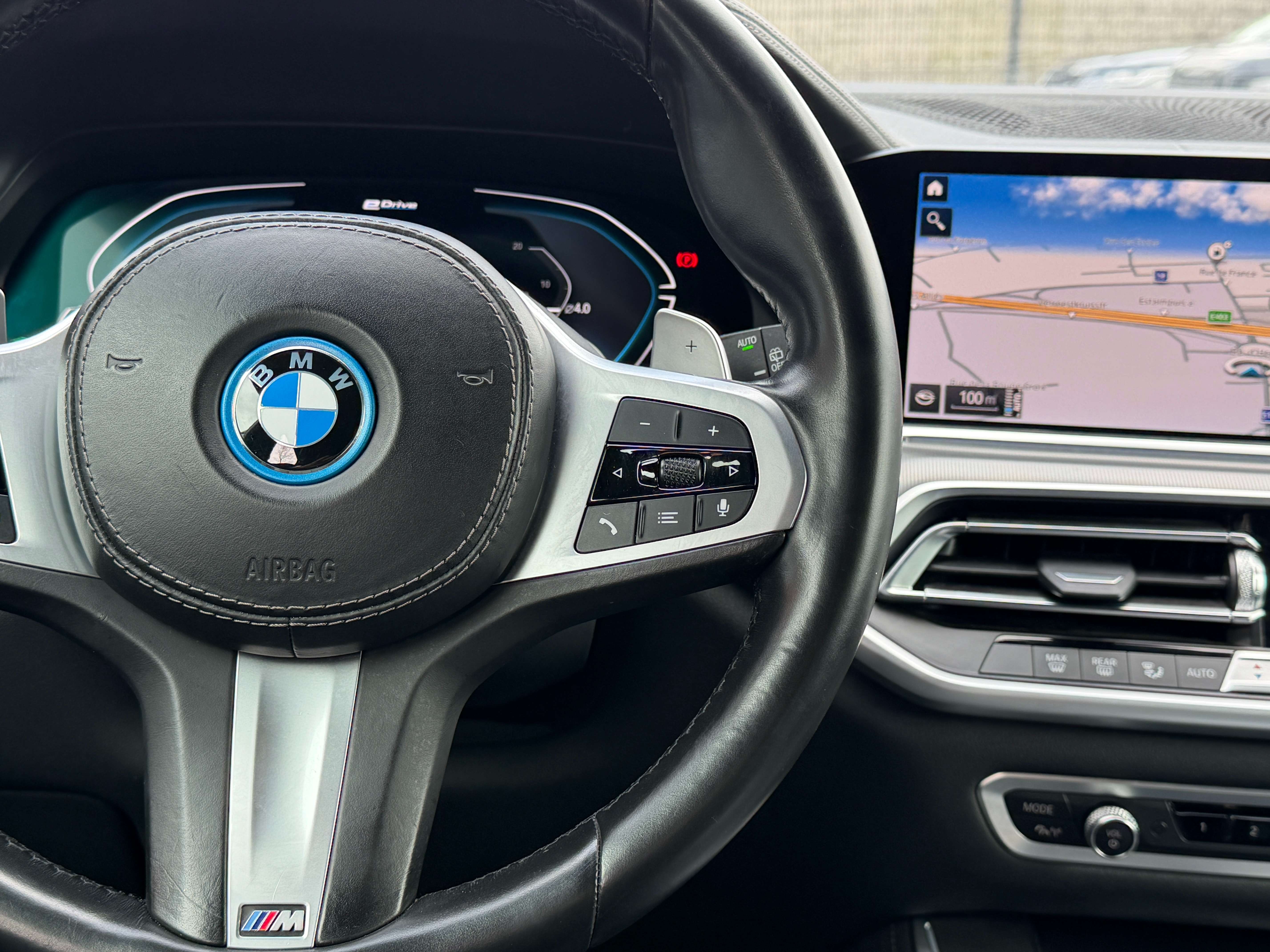 BMW X5 Pack M - Attelage - Caméra - Cuir noir