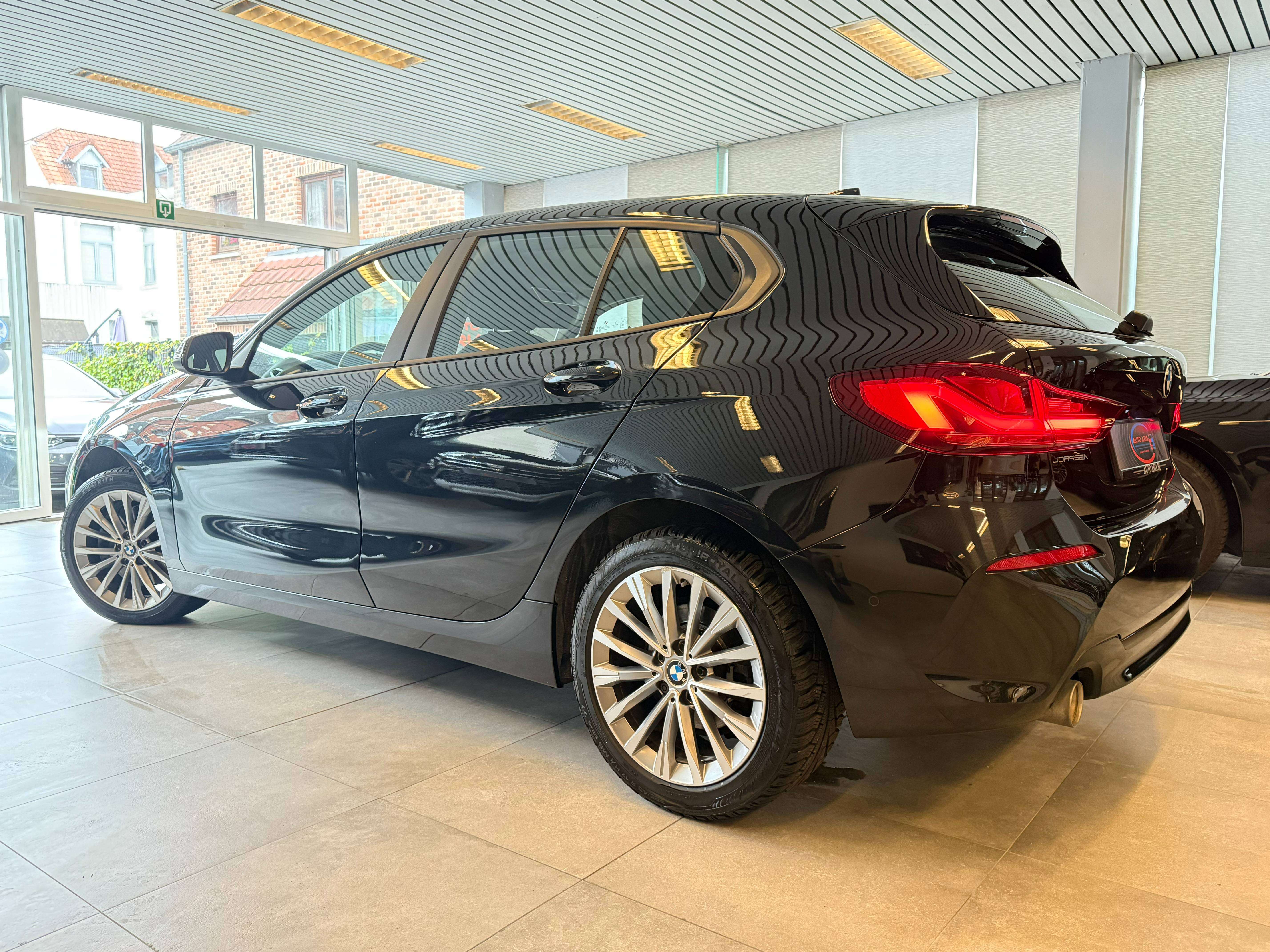 BMW 116 116iA OPF*CAMERA*CARPLAY SANS FIL*GARANTIE 12MOIS