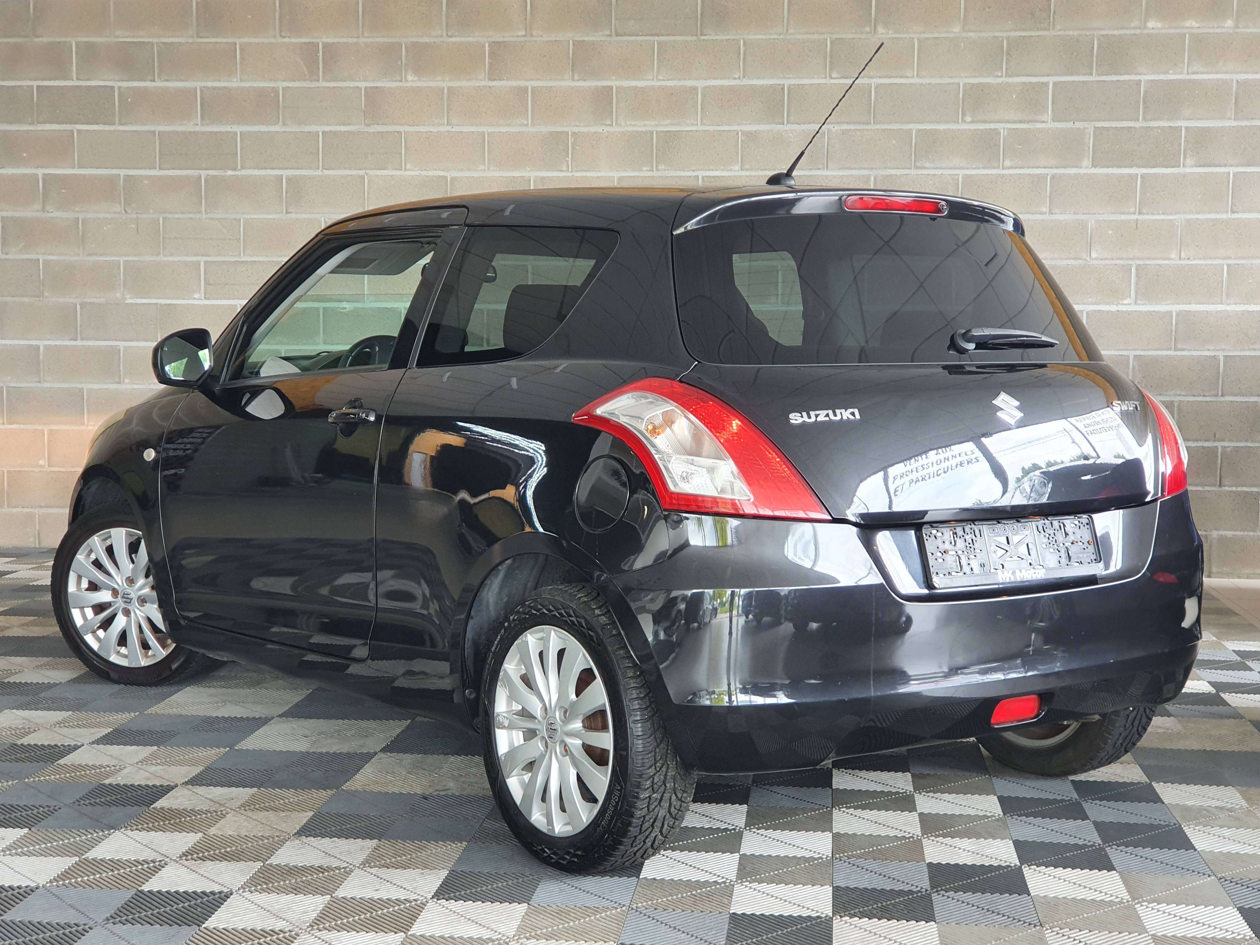 Suzuki Swift 🟢1.2 ESSENCE 94CV - ROULE PARFAITEMENT