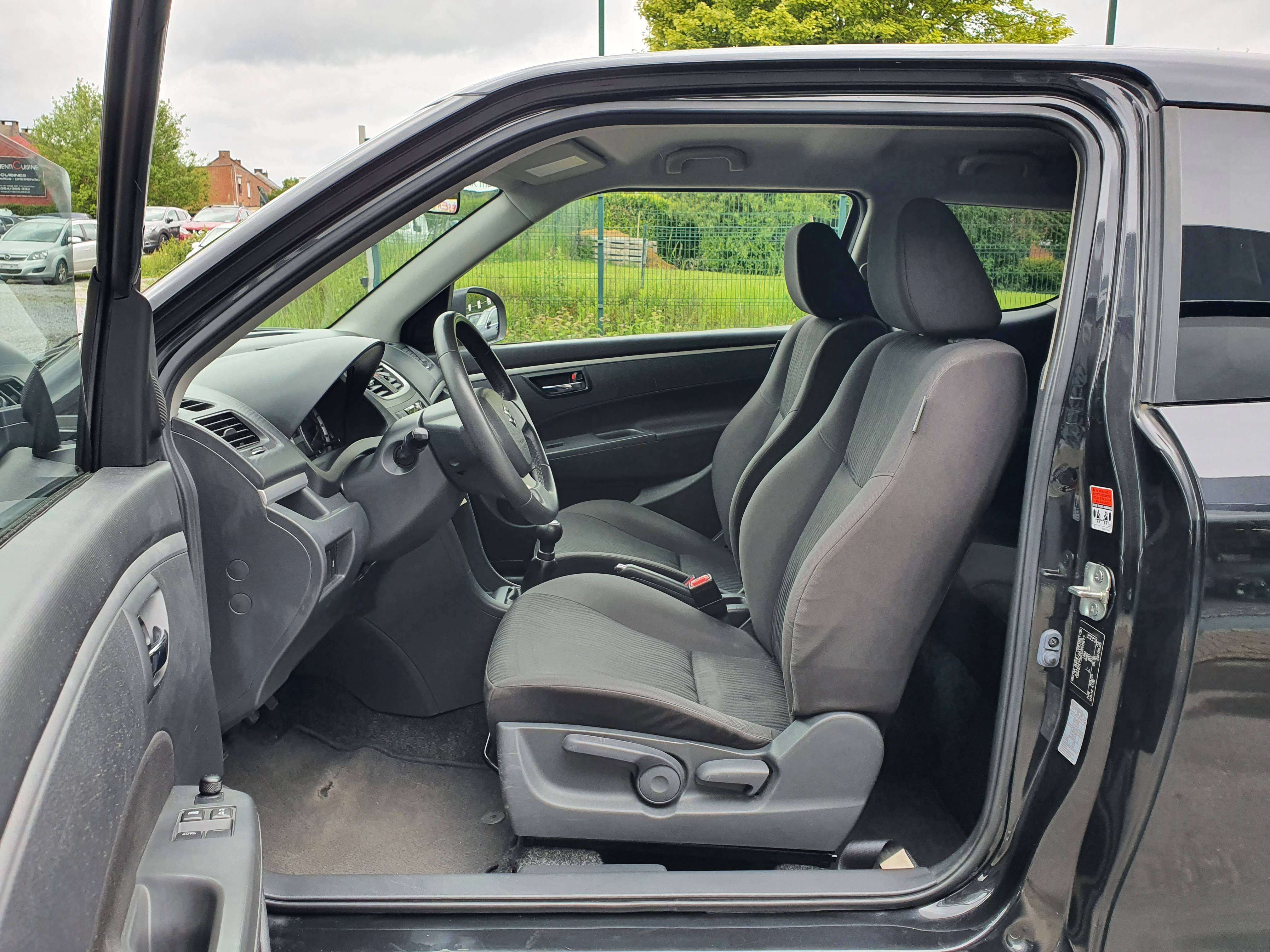 Suzuki Swift 🟢1.2 ESSENCE 94CV - ROULE PARFAITEMENT