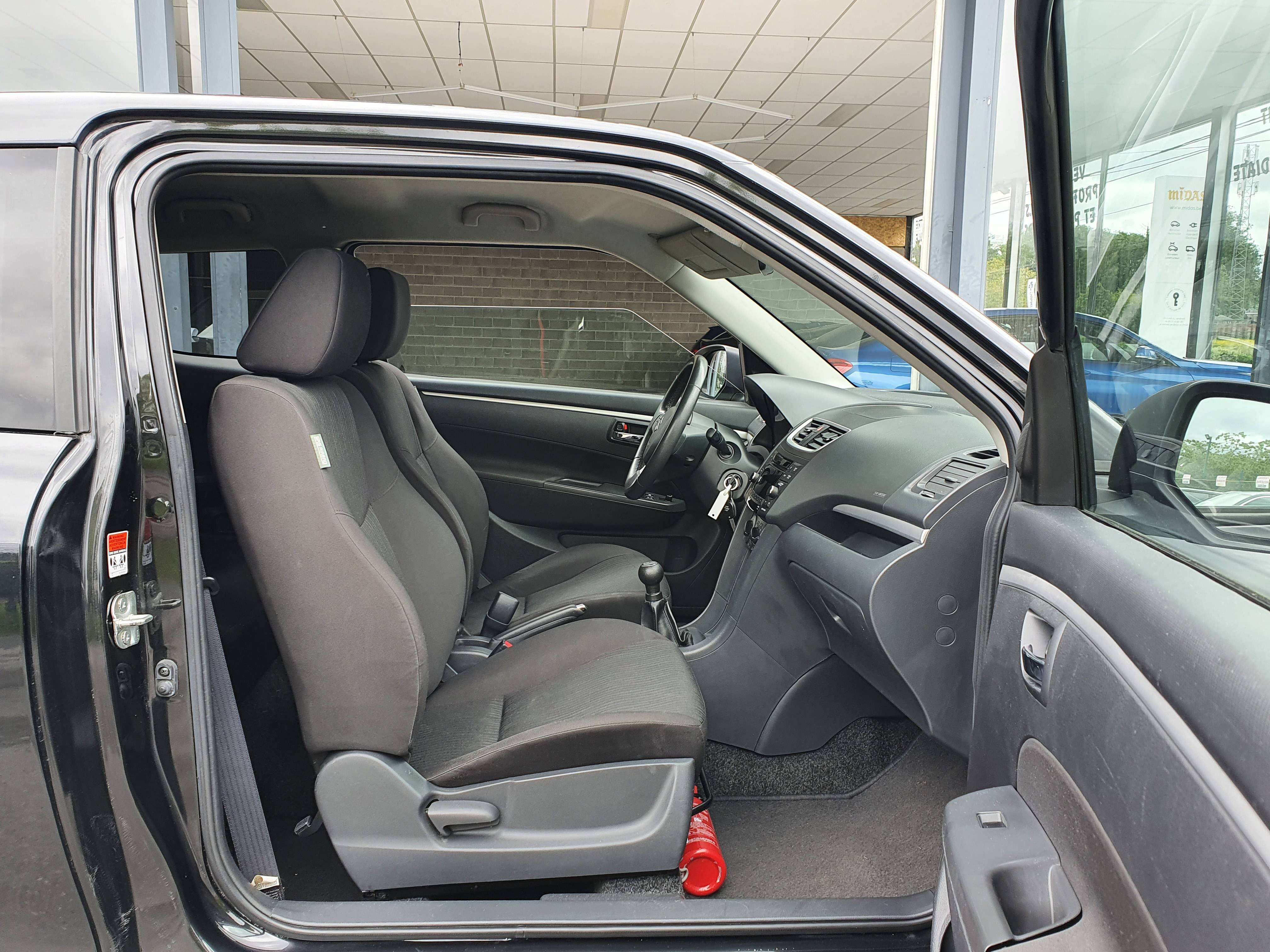 Suzuki Swift 🟢1.2 ESSENCE 94CV - ROULE PARFAITEMENT