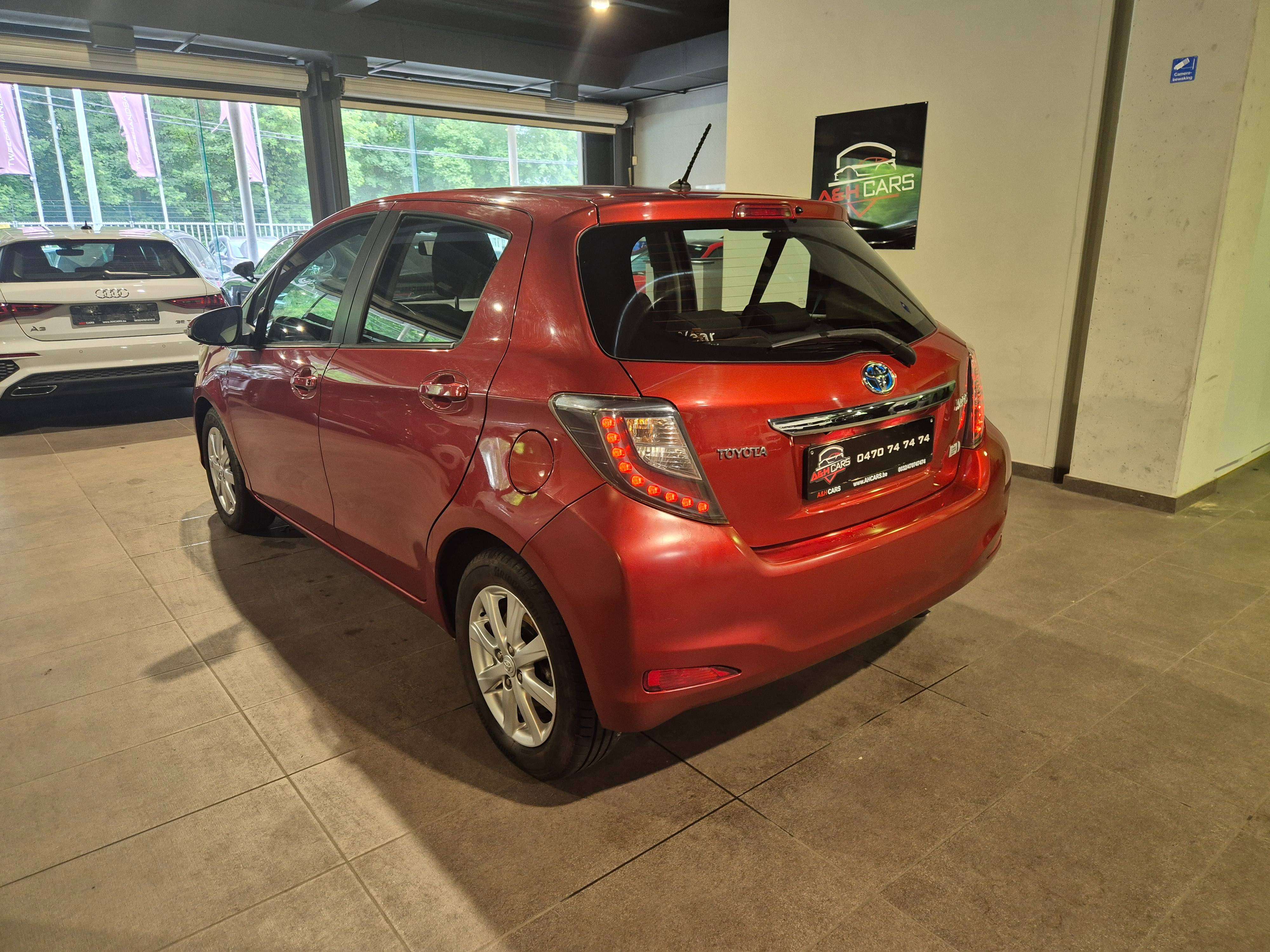 Toyota Yaris 1.0i 16v Linea Luna Freetonic
