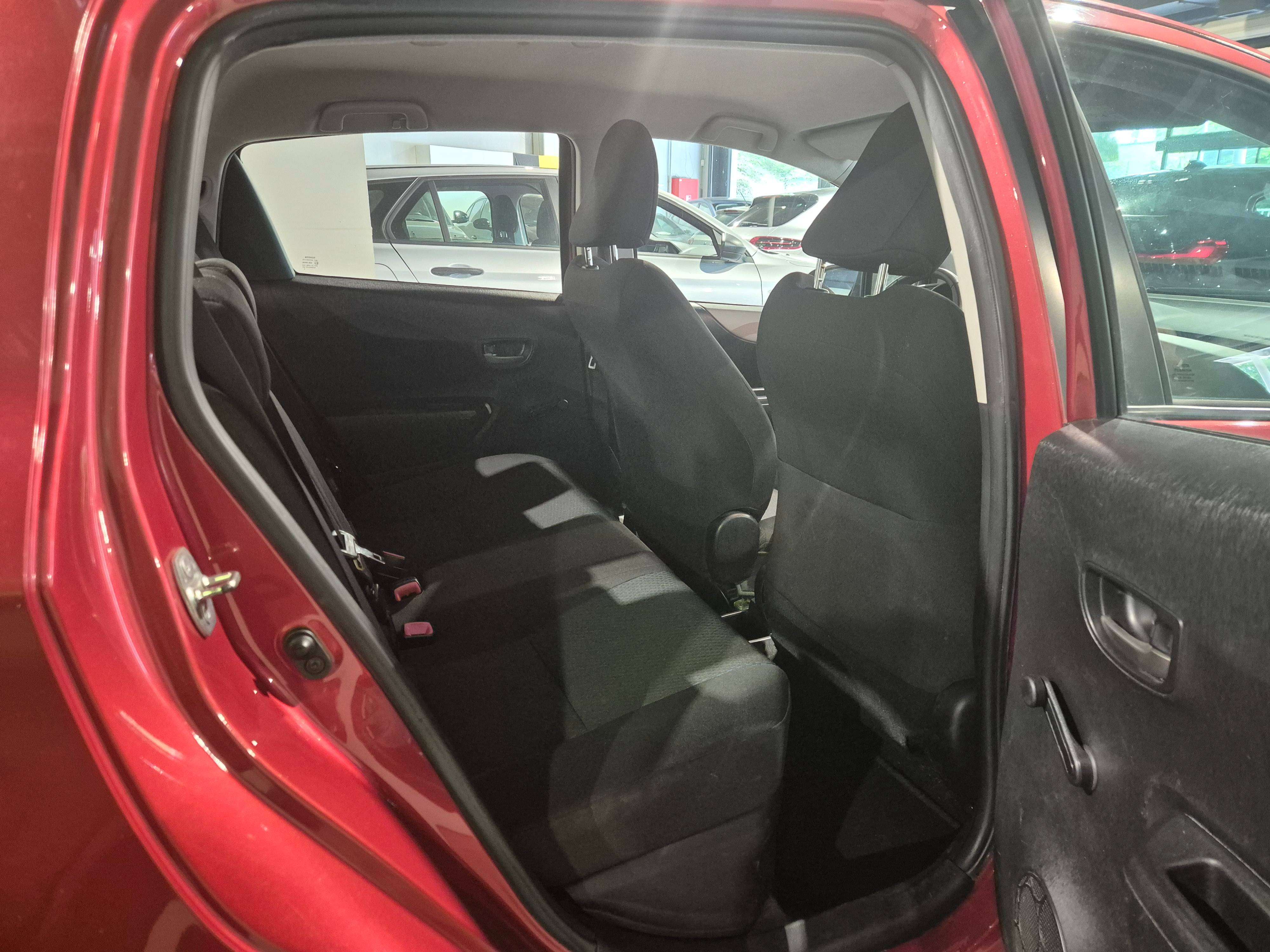 Toyota Yaris 1.0i 16v Linea Luna Freetonic