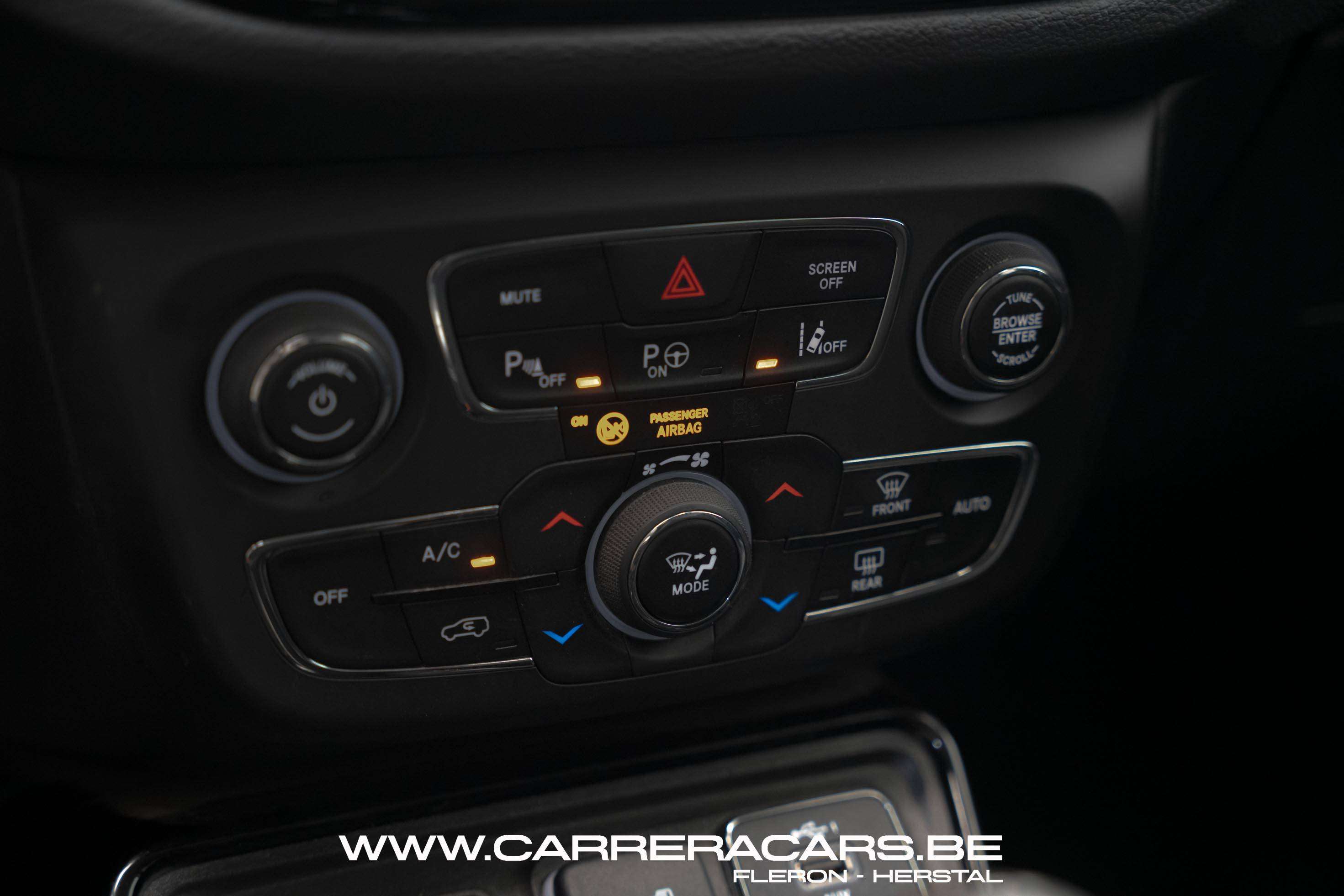 Jeep Compass 1.6 MJD 4x2 Limited*|NAVI*CAMERA*CRUISE*CUIR*CRUISE*ATTELAGE*GARANTIE*|
