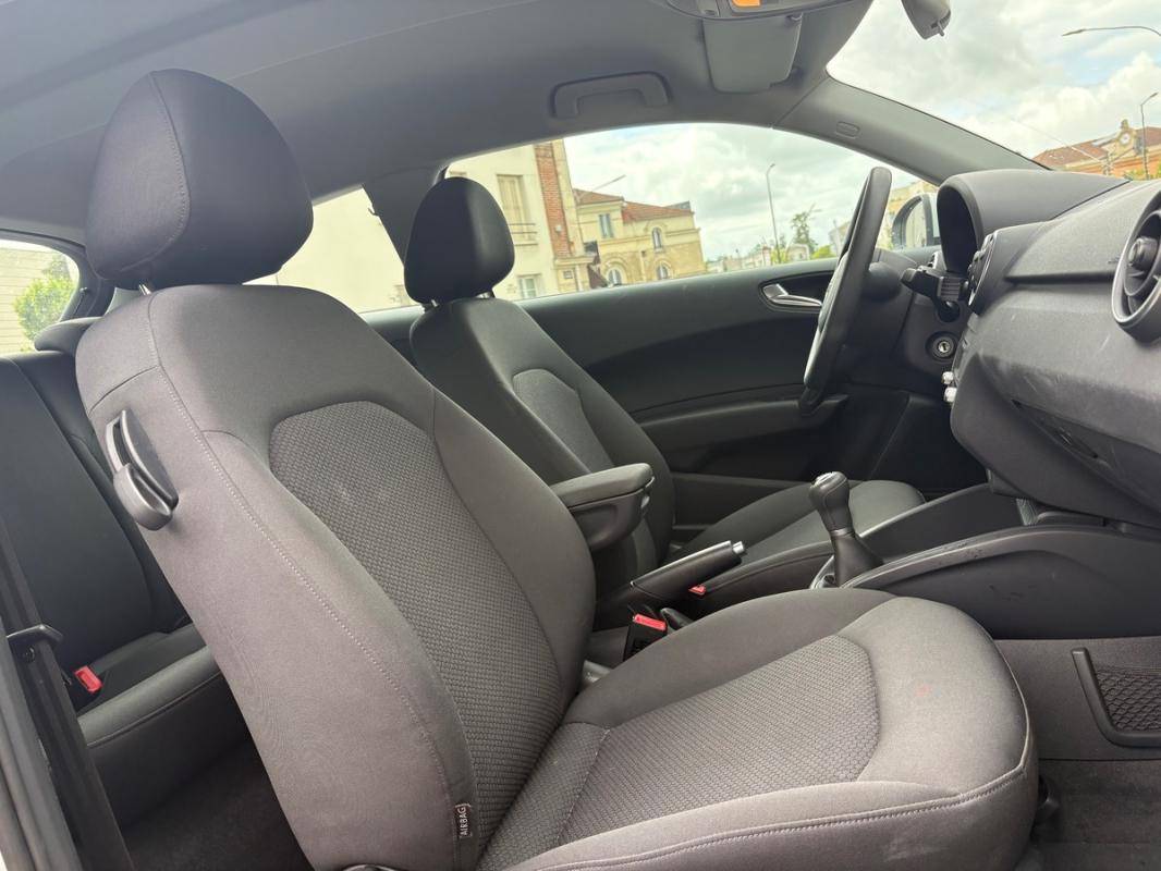 Audi A1 AMBITION 3 Portes 1.2 TFSI 85 cv - KILOMÉTRAGE CERTIFIÉ