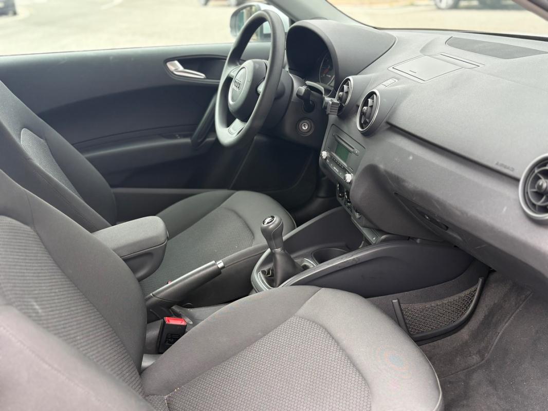 Audi A1 AMBITION 3 Portes 1.2 TFSI 85 cv - KILOMÉTRAGE CERTIFIÉ