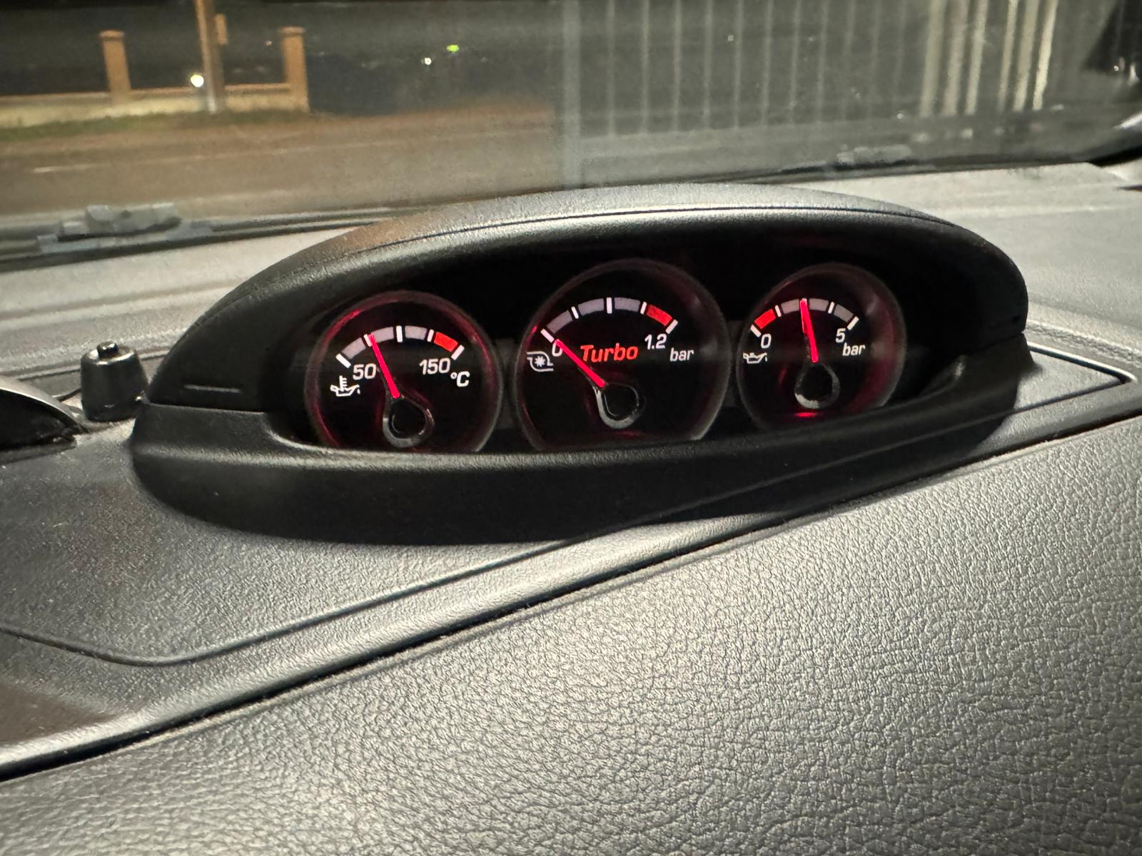 Ford Focus II 2.5 T 225 ST 3P