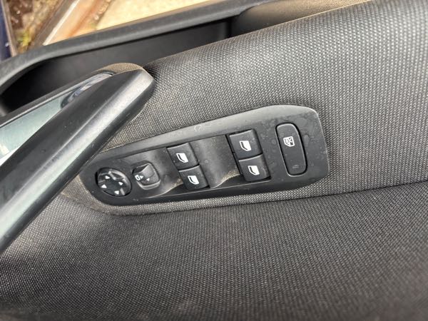 Peugeot 308 III 1.5 BLUEHDI 130 ALLURE PACK AUTO8