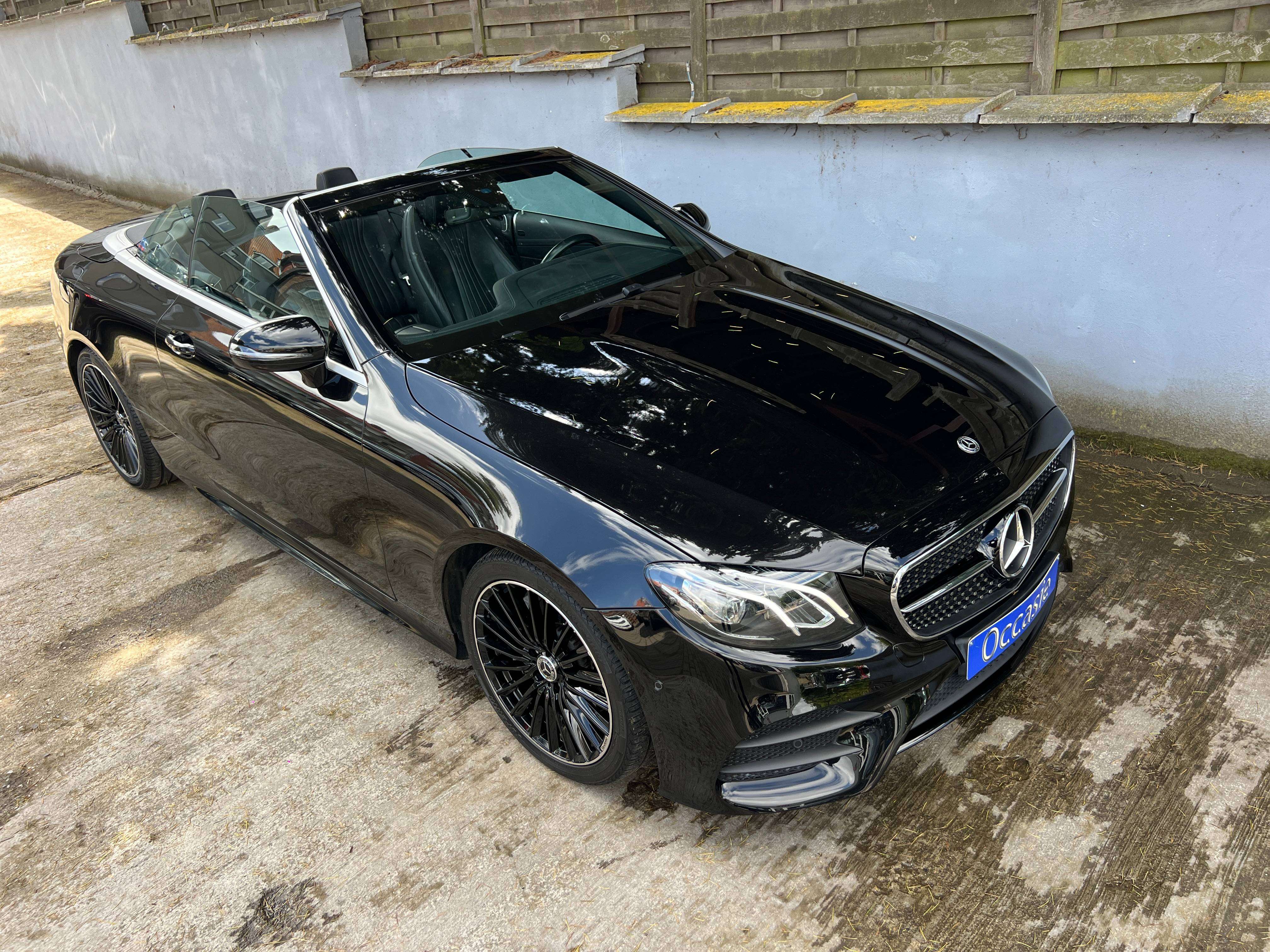 Mercedes-Benz E 200 Cabriolet Pack AMG Line 9G-TRONIC Automatique
