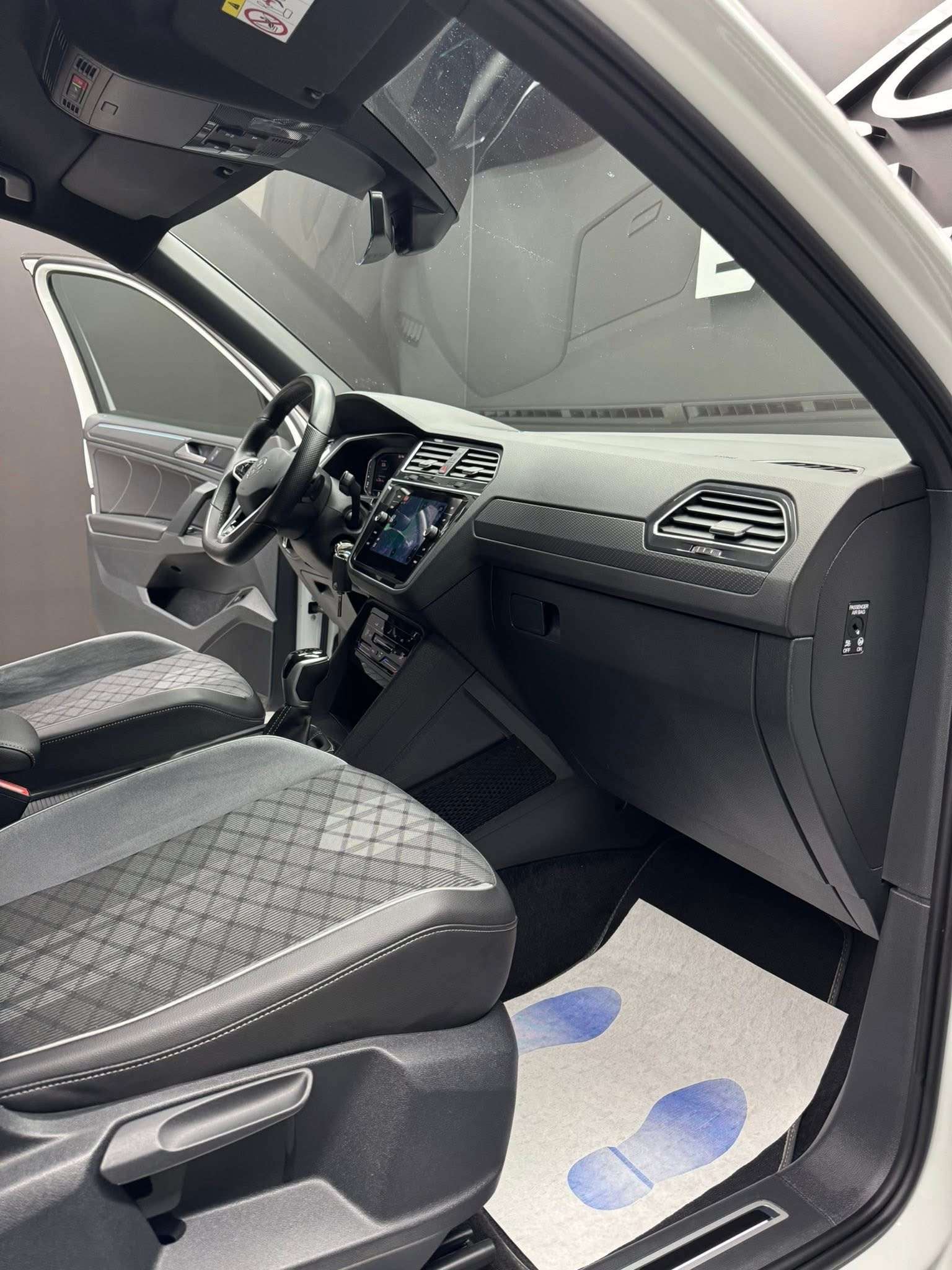 Volkswagen Tiguan Tiguan 1.5 TSI R-Line DSG **12 mois de garantie**