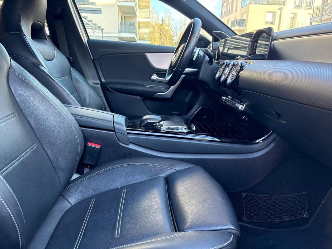Mercedes-Benz Classe A - 200 AMG LINE Boite Automatique