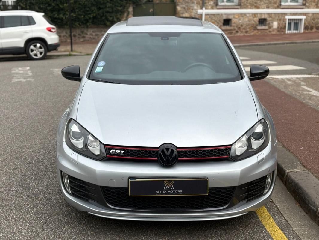 Volkswagen Golf 6 GTI phase 1 - 210 cv Boite DSG 7