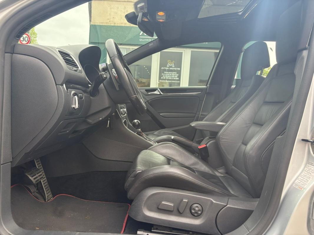 Volkswagen Golf 6 GTI phase 1 - 210 cv Boite DSG 7