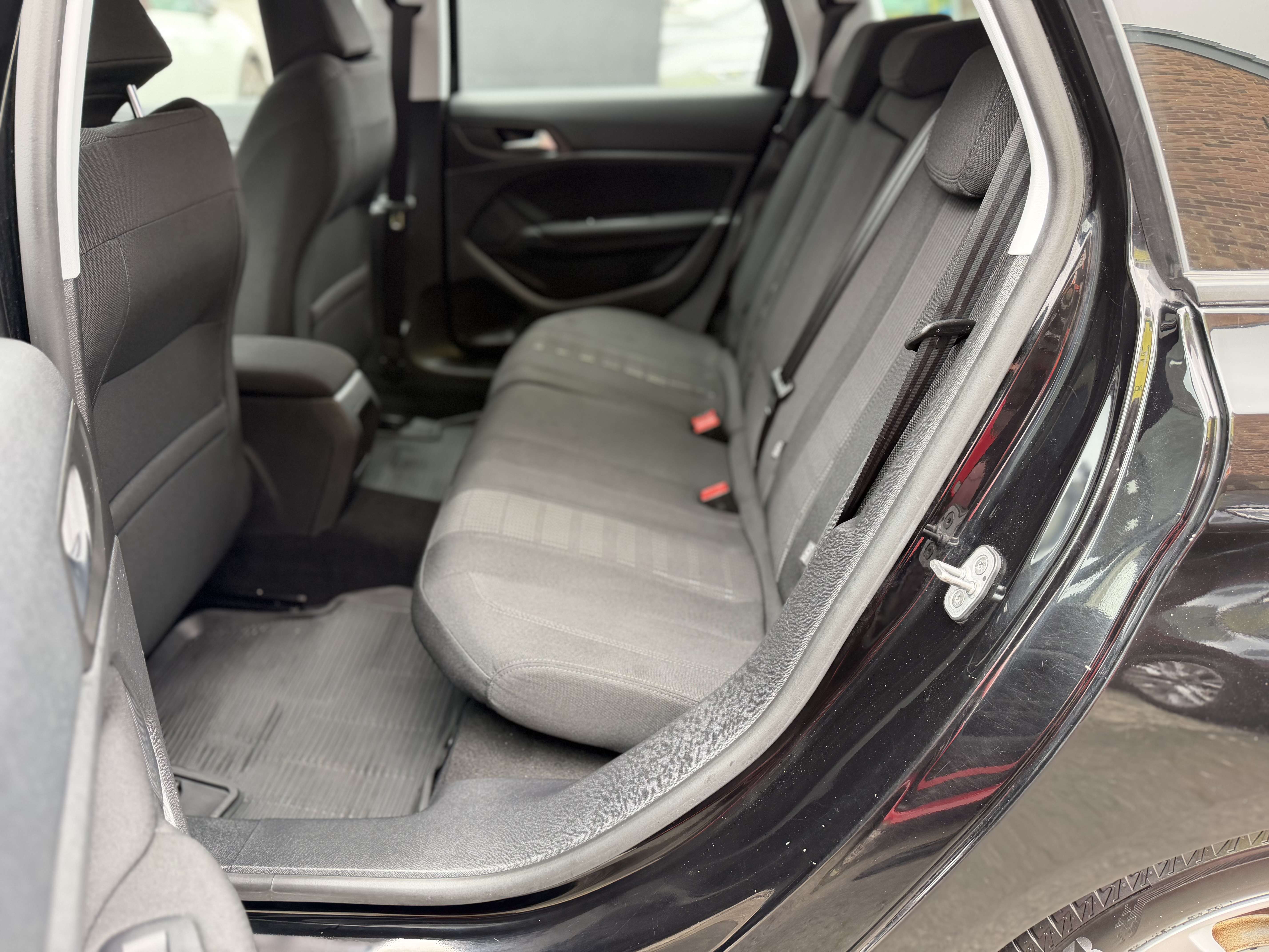 Peugeot 308 308 SW 1.2 TURBO ° NAVI ° LED ° JANTES ° EURO 6B °