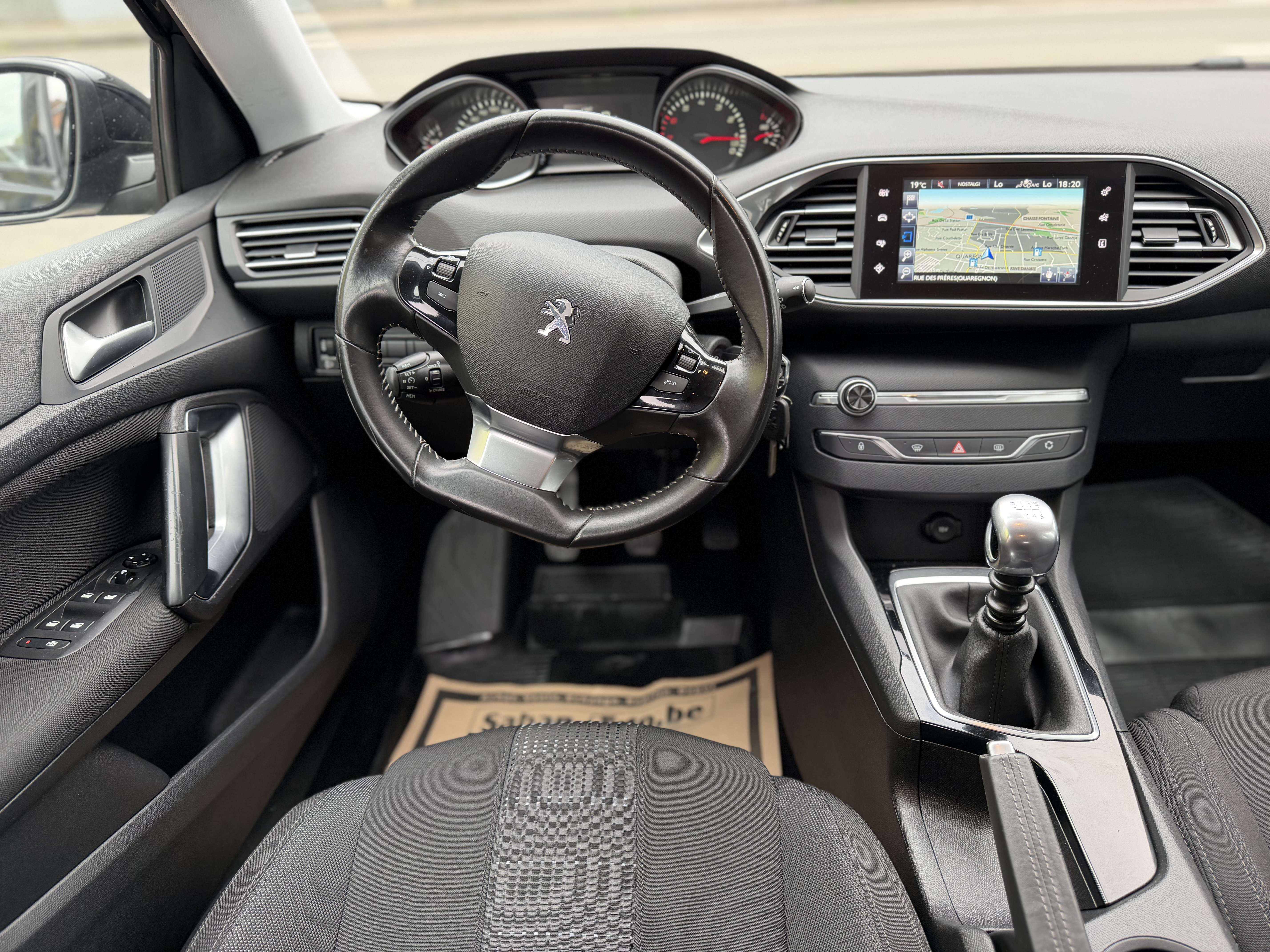 Peugeot 308 308 SW 1.2 TURBO ° NAVI ° LED ° JANTES ° EURO 6B °
