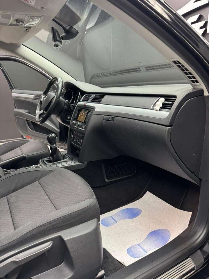 Skoda Superb Superb SW 1.6 CR TDi GreenLine **12 mois de garantie**