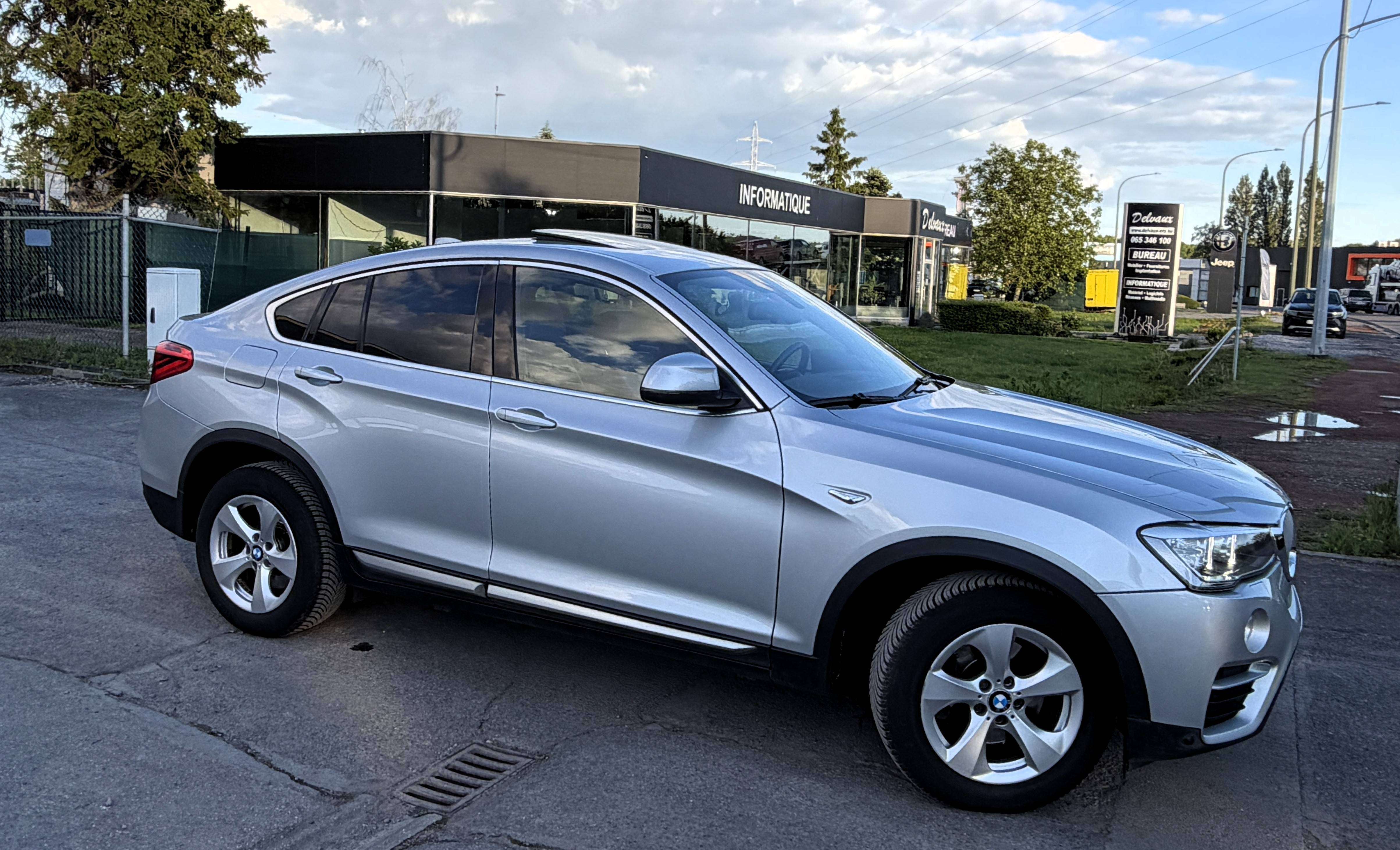 BMW X4 2.0 d xDrive20d X Line FACELIFT/CUIR/KEYLESS/NAVI/LED/TOIT OUVRANT/HISTORIQUE COMPLET