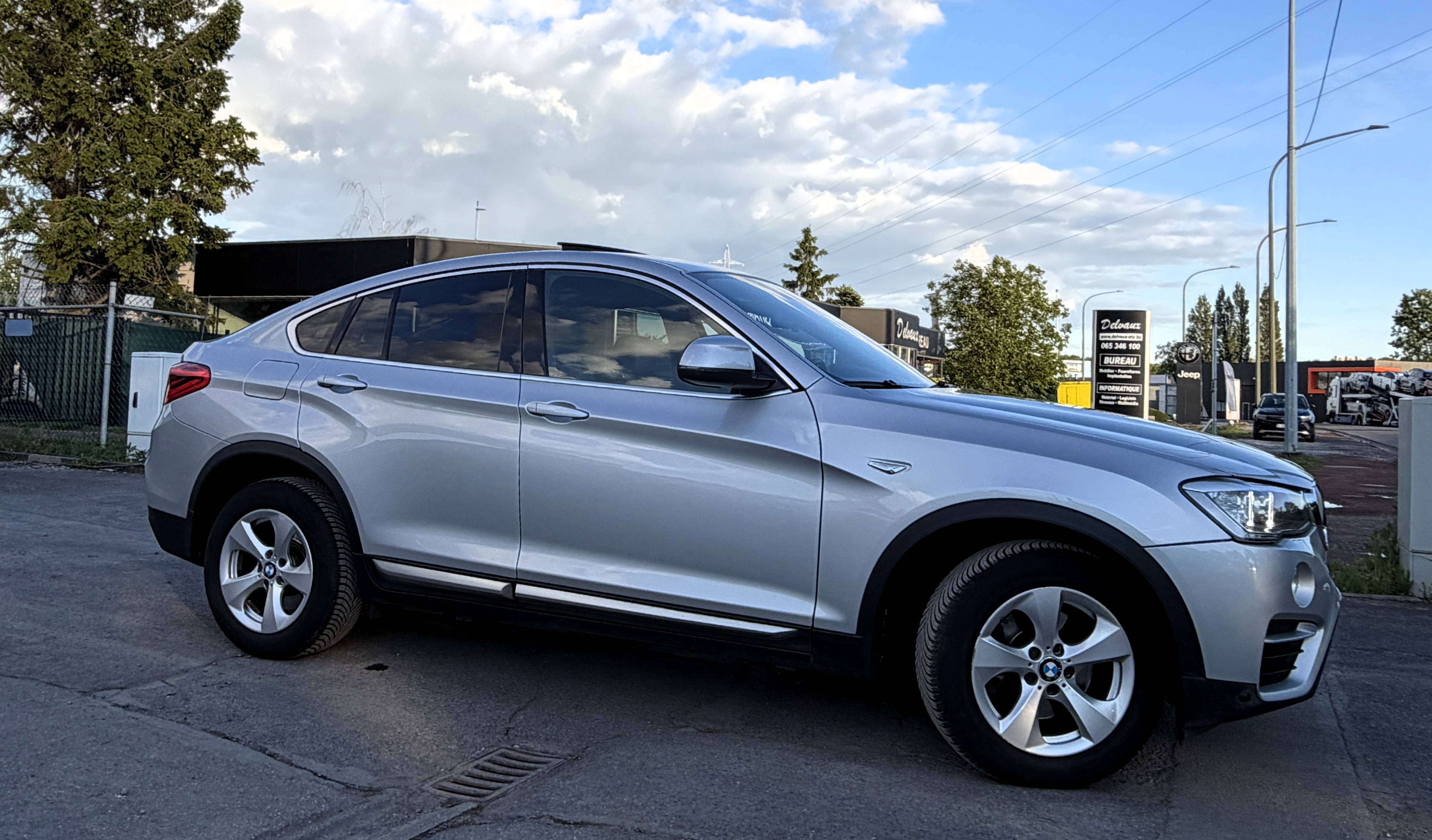 BMW X4 2.0 d xDrive20d X Line FACELIFT/CUIR/KEYLESS/NAVI/LED/TOIT OUVRANT/HISTORIQUE COMPLET