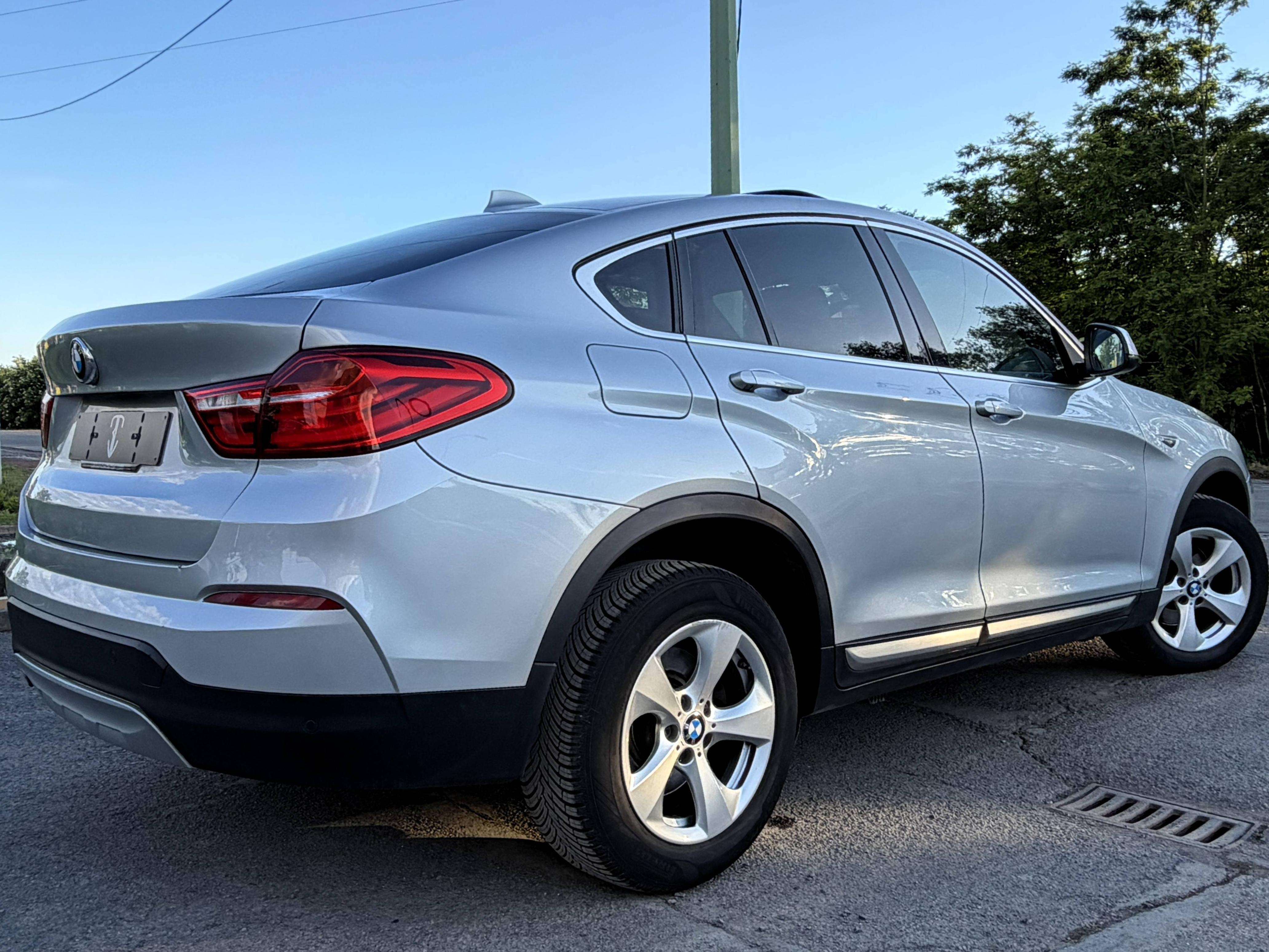 BMW X4 2.0 d xDrive20d X Line FACELIFT/CUIR/KEYLESS/NAVI/LED/TOIT OUVRANT/HISTORIQUE COMPLET