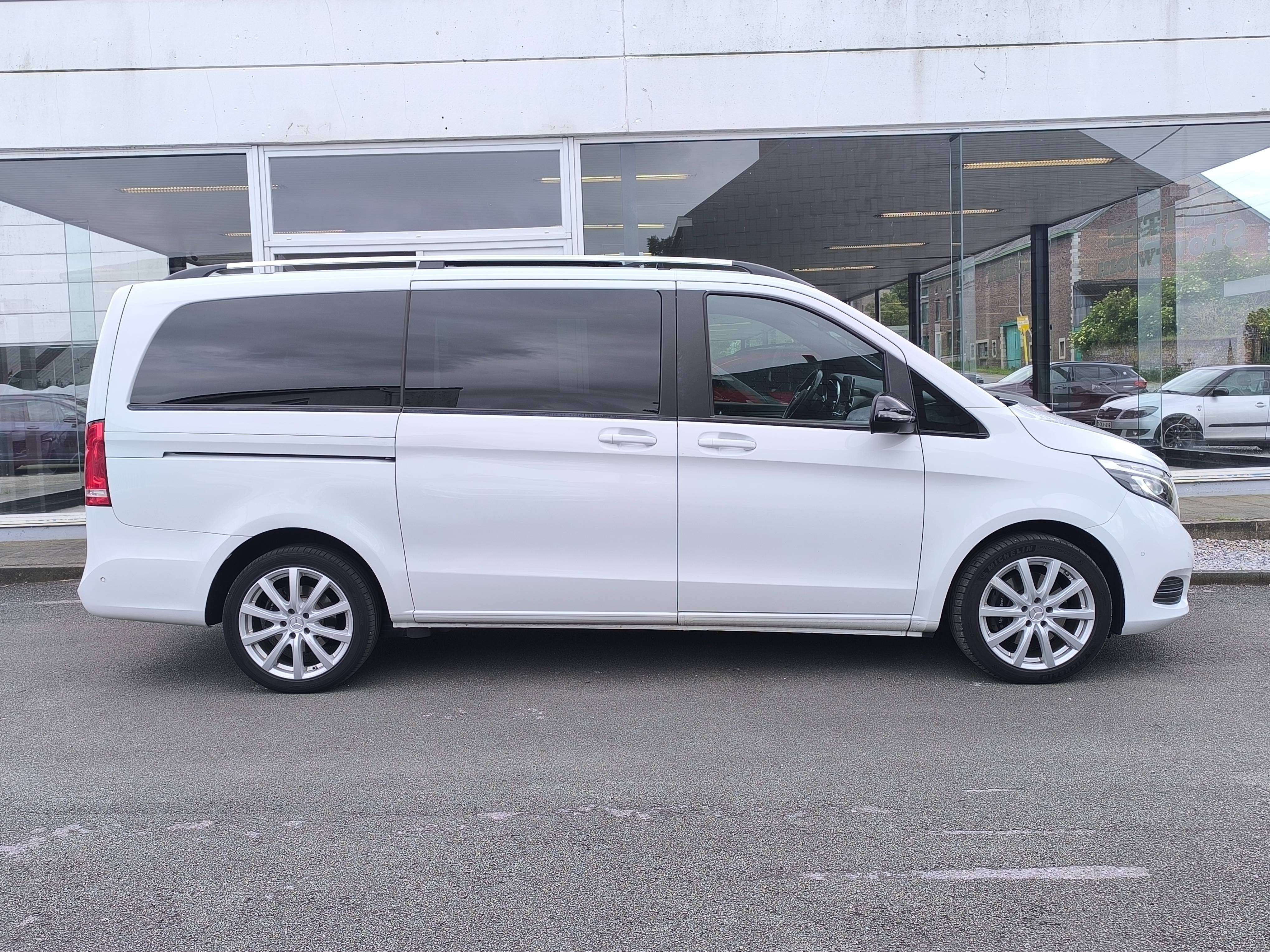 Mercedes-Benz V 250 d 190CV AVANTGARD SPORT 6 PL LONG T.PANORAMIQUE