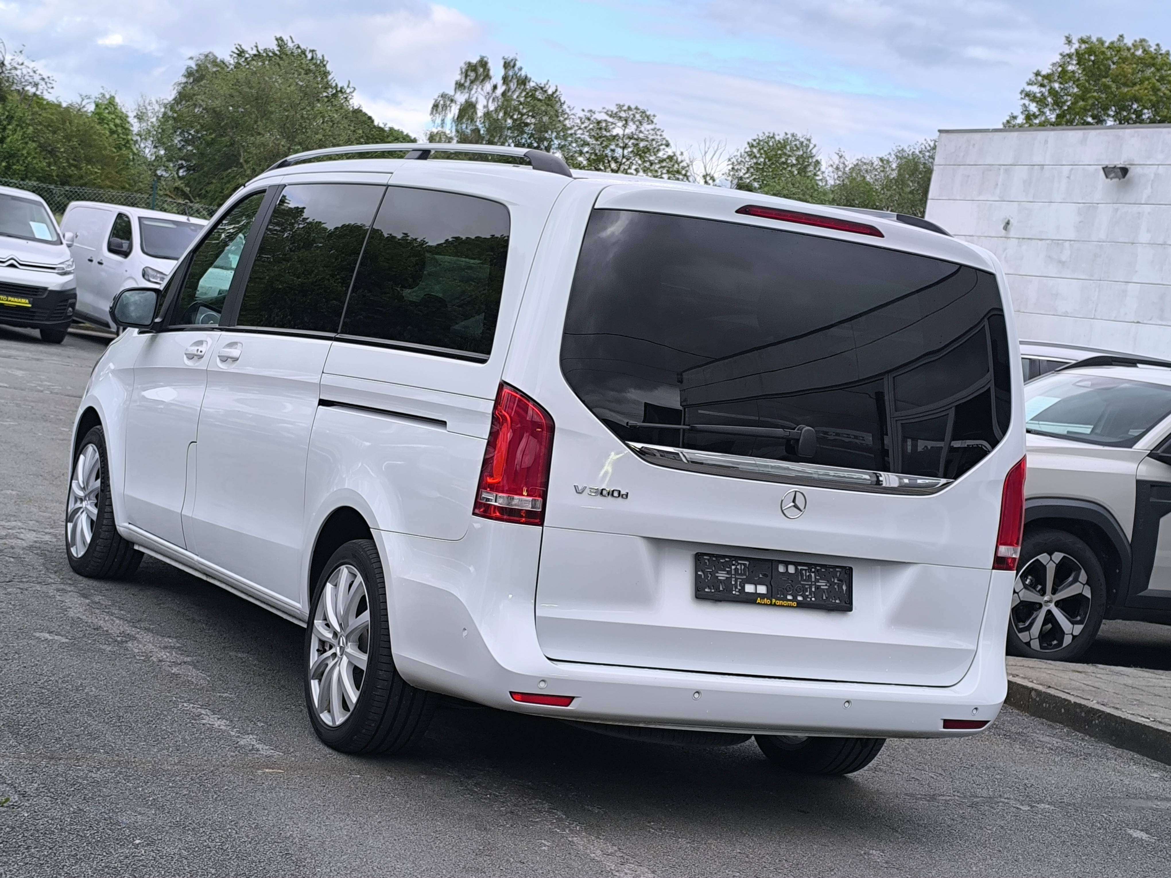 Mercedes-Benz V 250 d 190CV AVANTGARD SPORT 6 PL LONG T.PANORAMIQUE