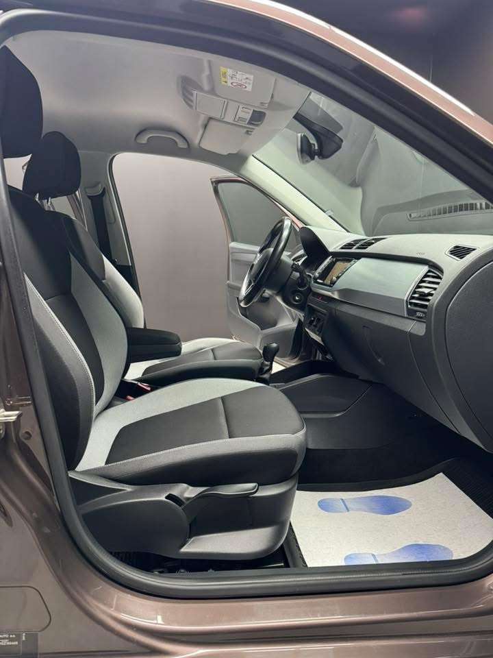 Skoda Fabia Fabia 1.0i **12 mois de garantie**
