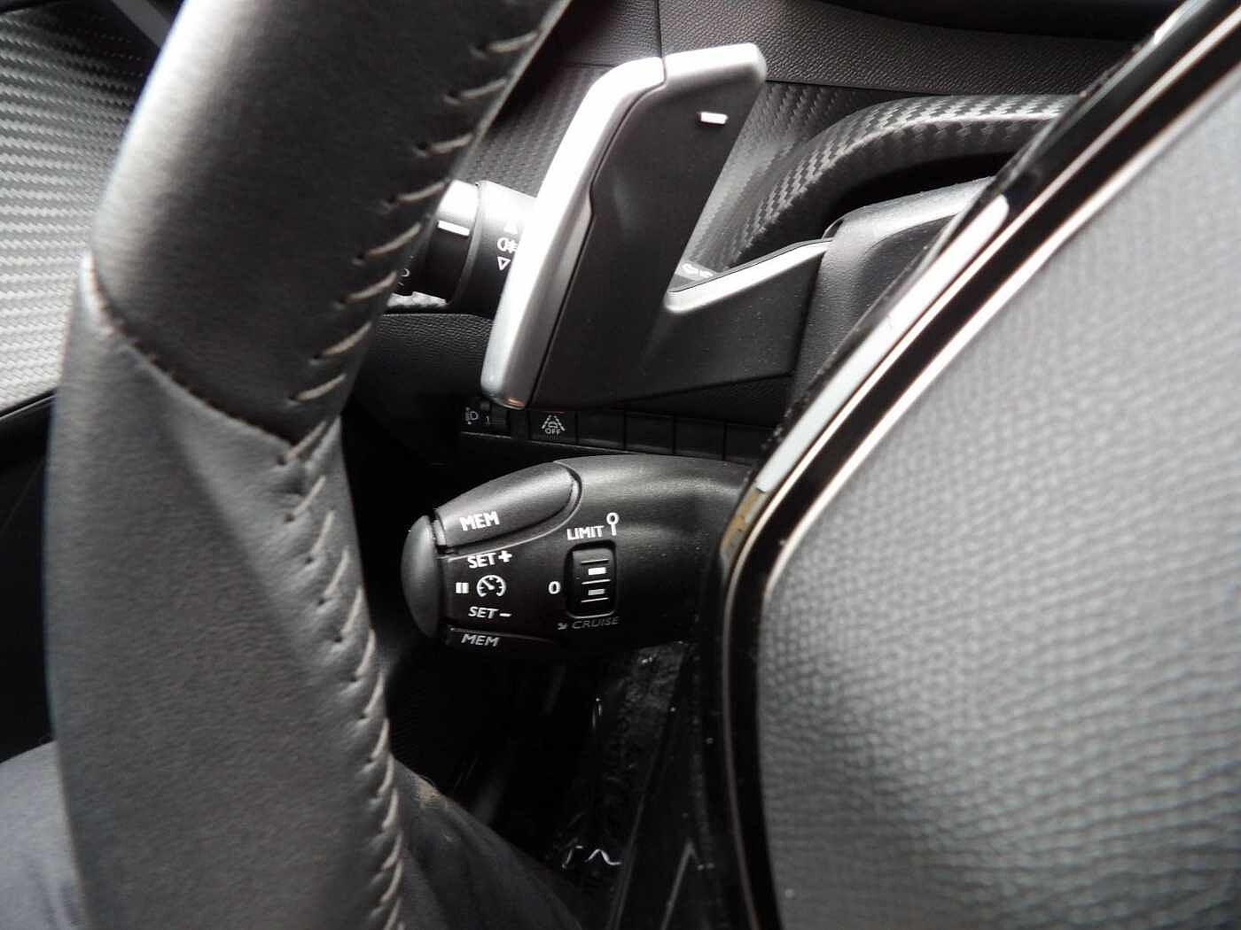 Peugeot 208 208 1.2i PureTech Allure (EU6.4)