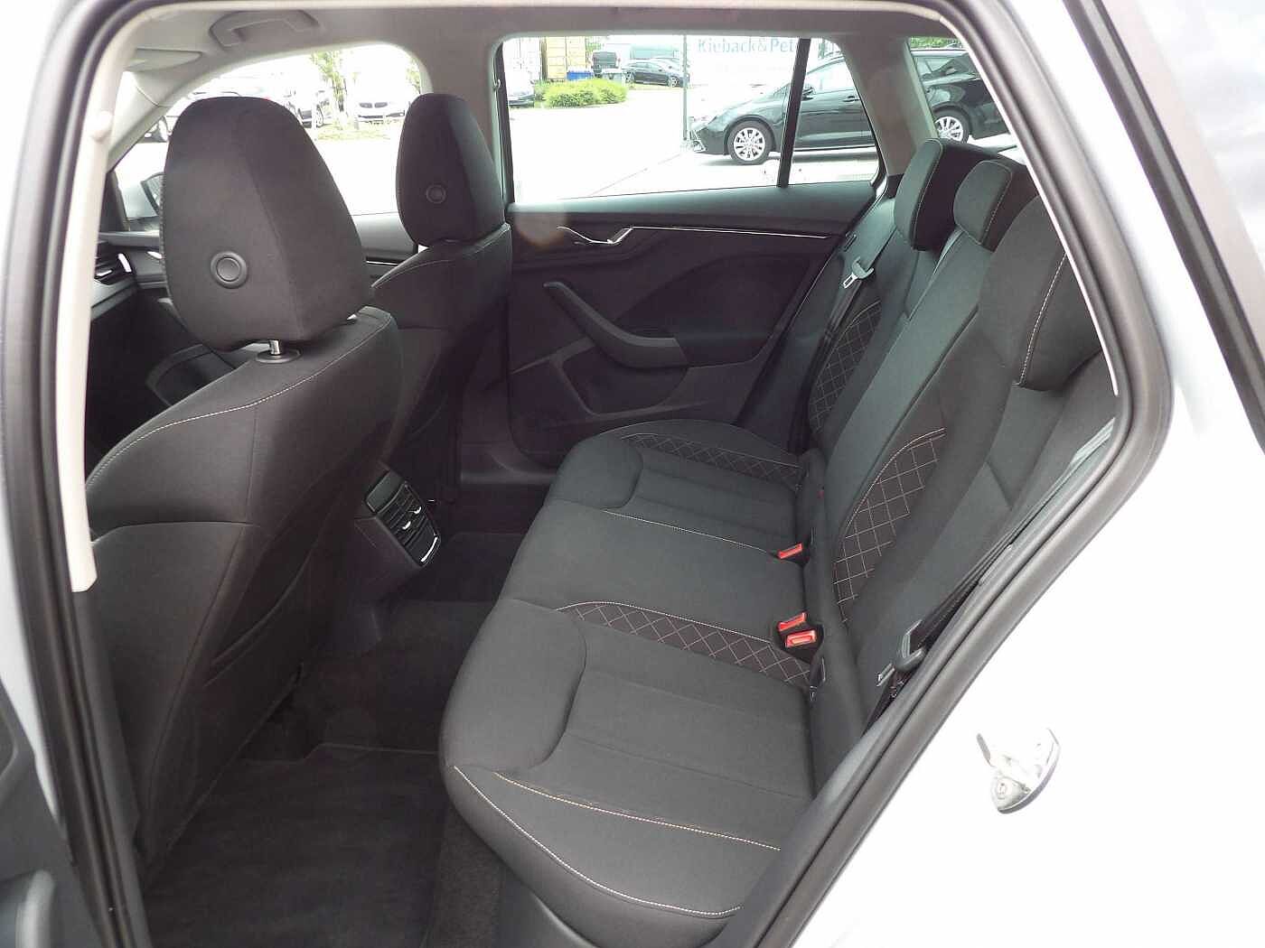 SKODA Kamiq Kamiq 1.0 TSI DSG Style