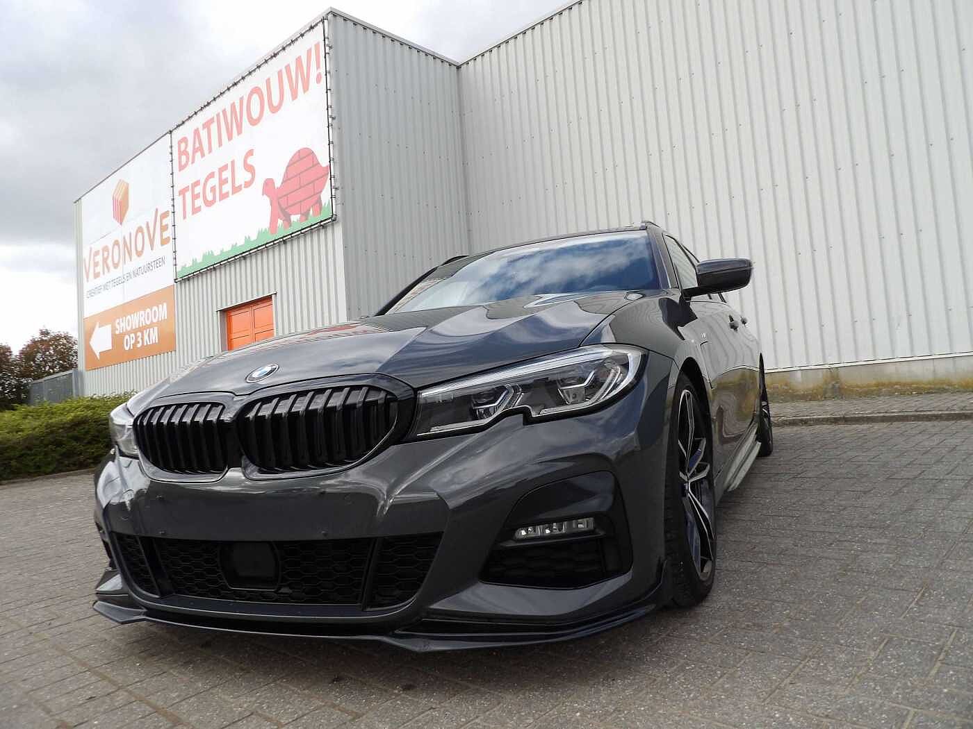 BMW 330 Touring Touring 330e  M-Pack  Full Option - Plug In Hybrid