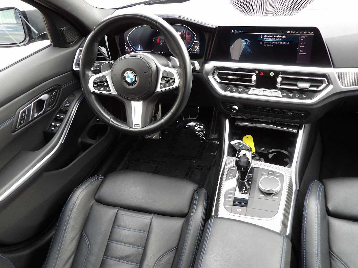 BMW 330 Touring Touring 330e  M-Pack  Full Option - Plug In Hybrid