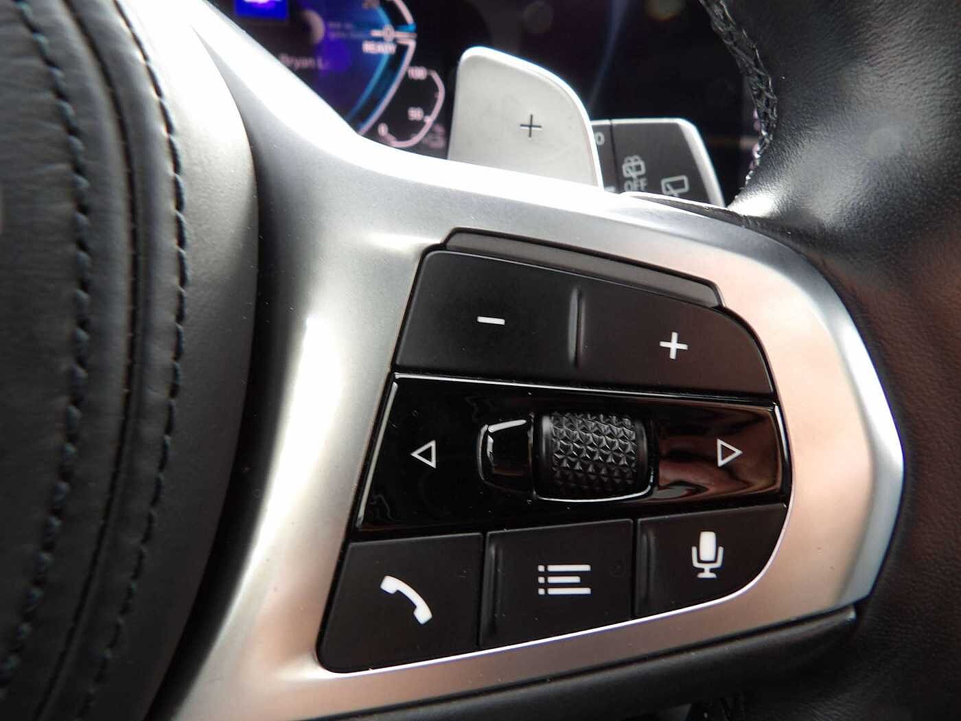 BMW 330 Touring Touring 330e  M-Pack  Full Option - Plug In Hybrid