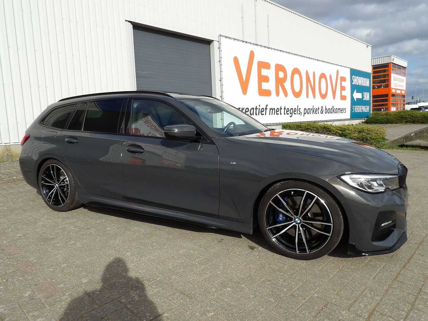 BMW 330 Touring Touring 330e  M-Pack  Full Option - Plug In Hybrid