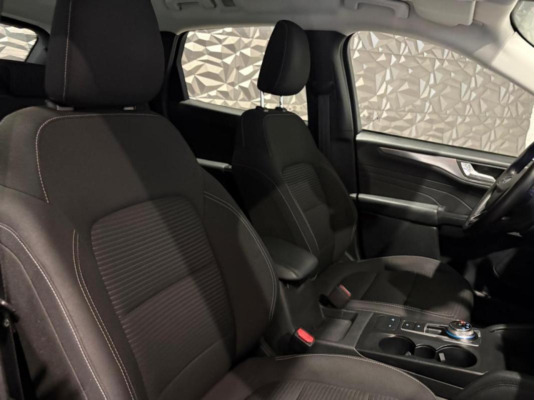 Ford Kuga 2.5 Duratec - 190 BV e-CVT FHEV i-AWD III 2020 Titanium PHASE 1