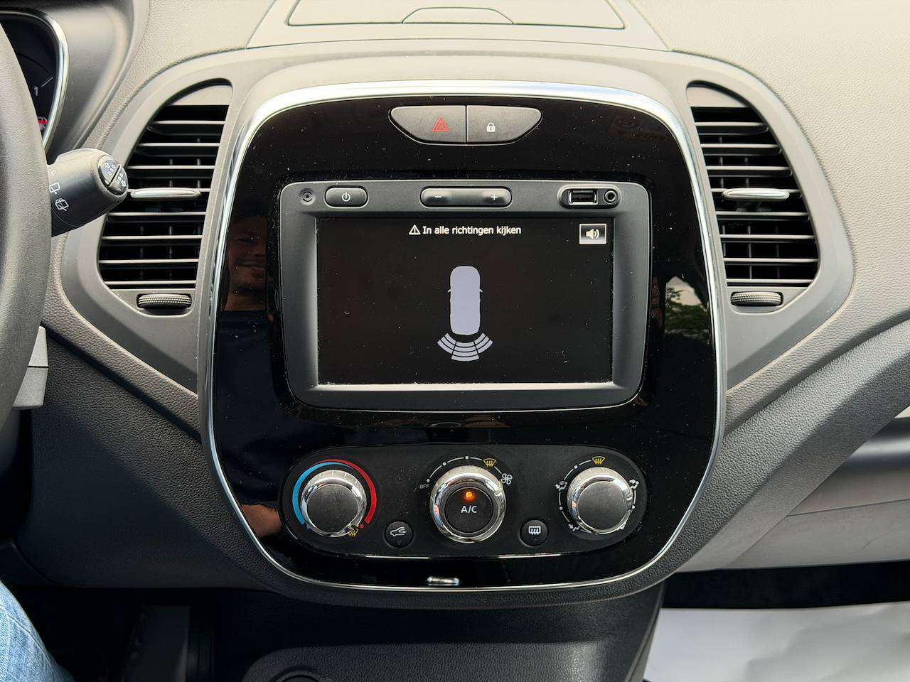Renault Captur LIMITED AIRCO NAVI PDC KEYLESS