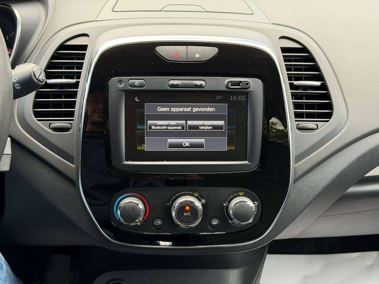 Renault Captur LIMITED AIRCO NAVI PDC KEYLESS
