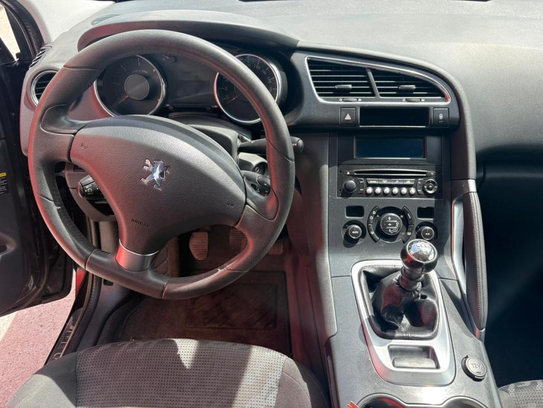 Peugeot 3008 1.6 HDI 114 CH 1RE MAIN | ENTIÈREMENT RÉVISÉE ET GARANTIE 12 MOIS