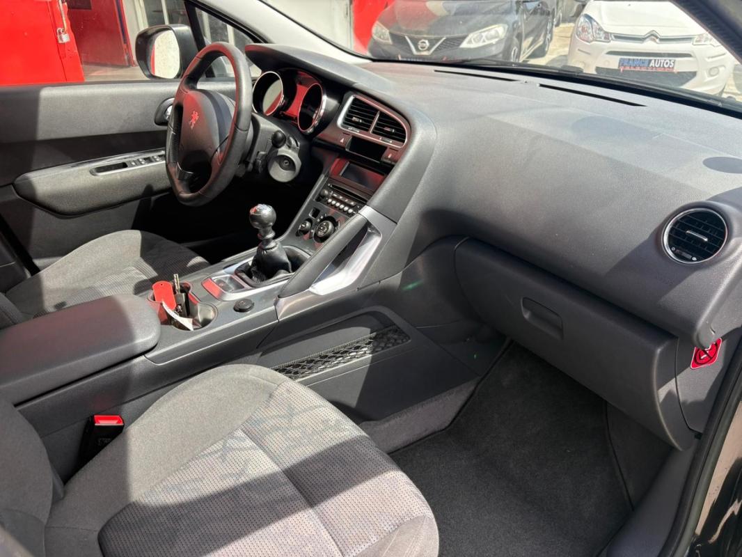 Peugeot 3008 1.6 HDI 114 CH 1RE MAIN | ENTIÈREMENT RÉVISÉE ET GARANTIE 12 MOIS