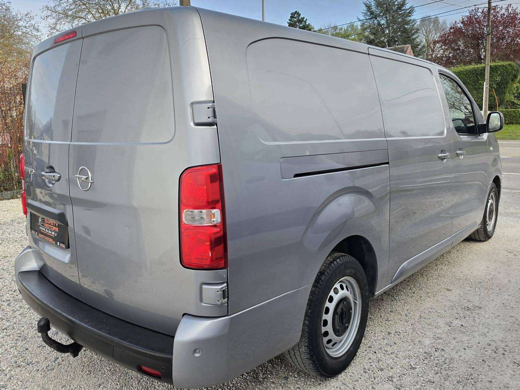 Opel Vivaro Vivaro 2.0 TD L3H1 Utilitaire 3 places . Edition S/S(EU6.2) garantie 12 mois