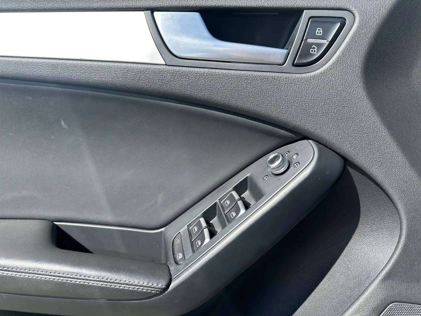 Audi A5 281€ Crédit 0% SANS INTERET A5 Sportback 1.8 TFSI S line/CUIR/GPS