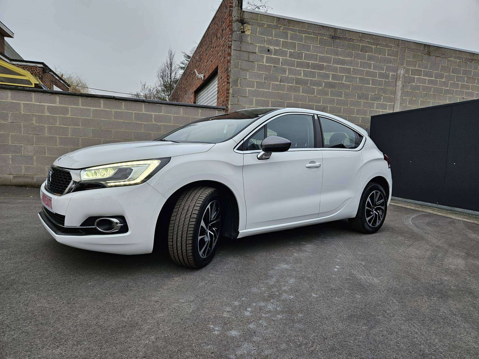 DS Automobiles DS 4 1.6d BlueHDi Be Chic S* NAV PARKSENSO CRUISE CONTR