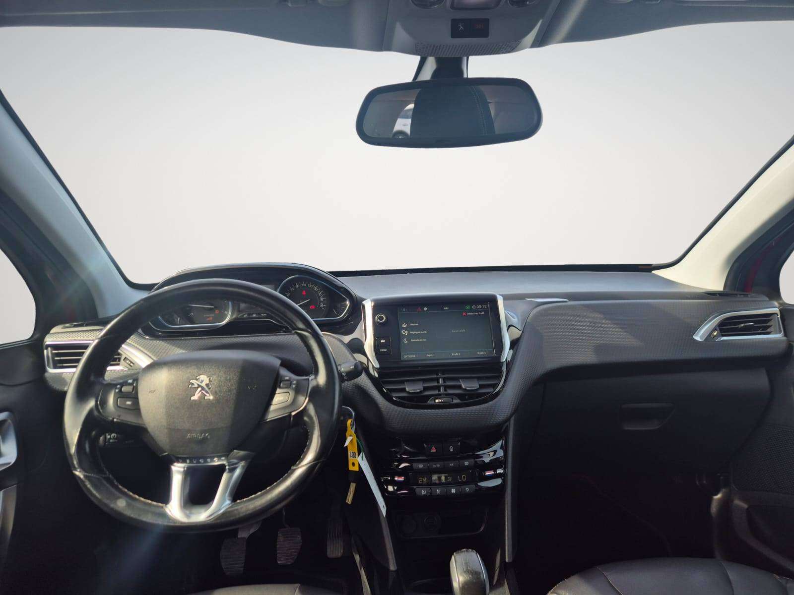 Peugeot 2008 1.6 BlueHDi Allure / Carplay / Navigation / USB-MP3 / Garantie 12 Mois