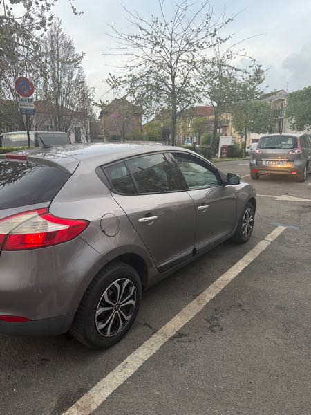 Renault Megane III (2) 1.5 DCI 110 FAP GEN6 EXPRESSION ECO2