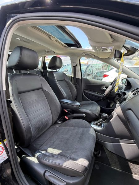 Volkswagen Polo V 1.6 TDI 90 CONFORTLINE BUSINESS DSG 7 3P