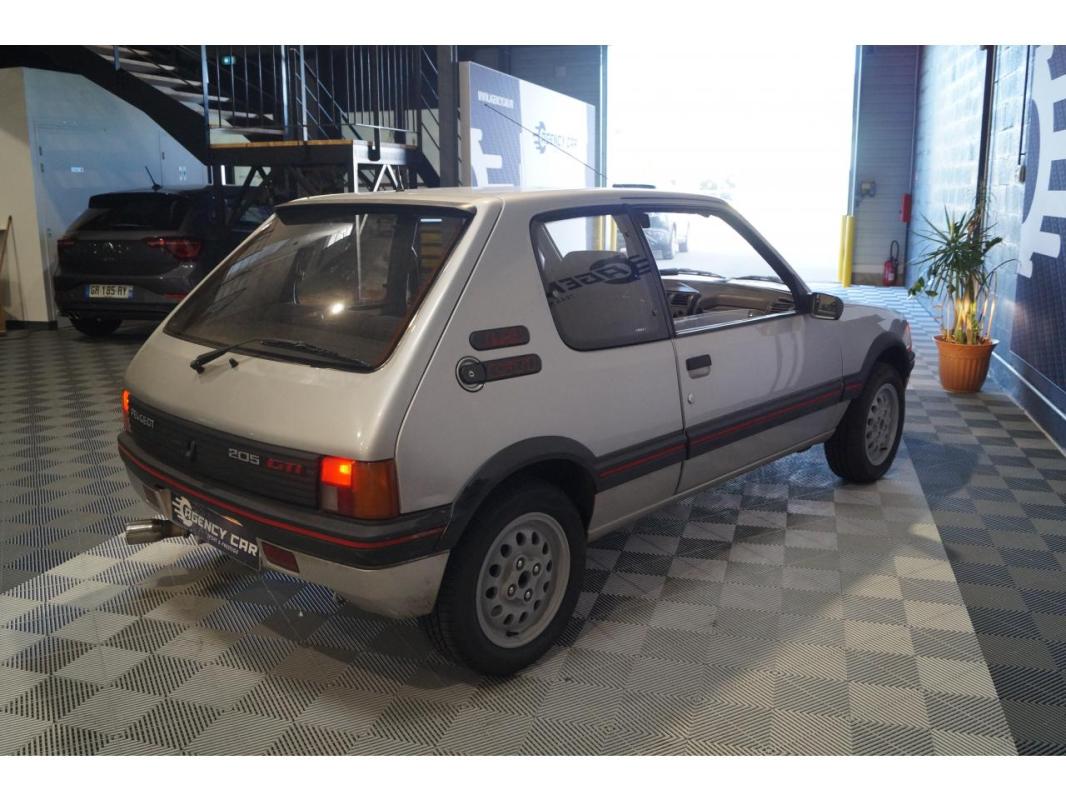 Peugeot 205 1.6i - 115 GTi PHASE 1 1989