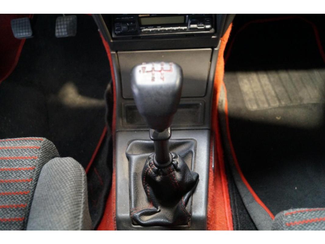 Peugeot 205 1.6i - 115 GTi PHASE 1 1989