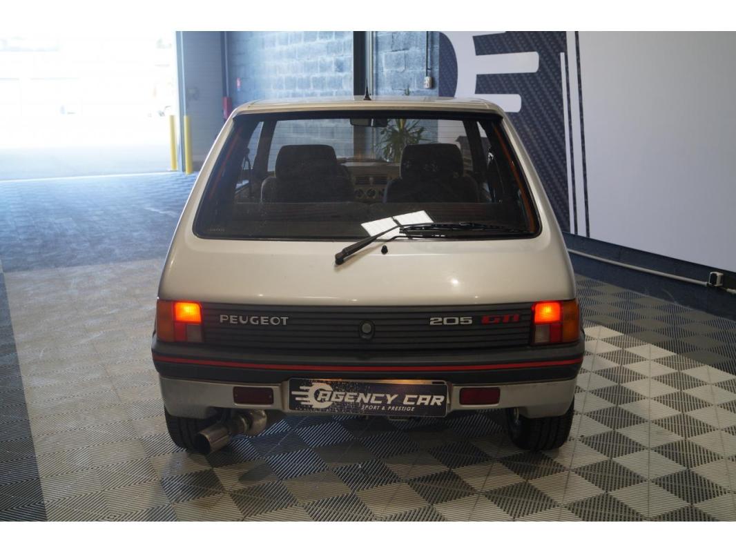 Peugeot 205 1.6i - 115 GTi PHASE 1 1989