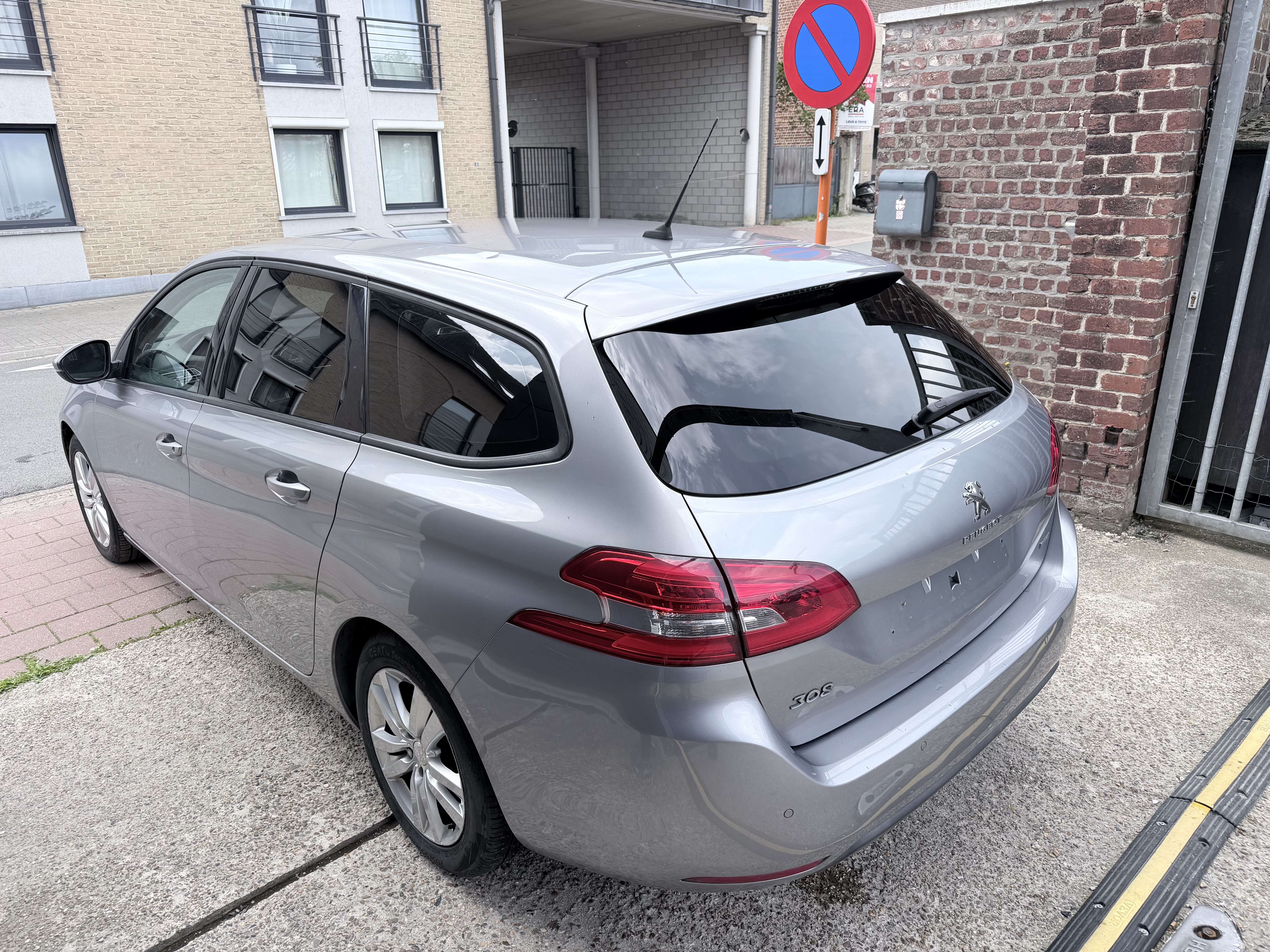 Peugeot 308 SW 1.2i Edition Style | Navi | Cruise | Airco