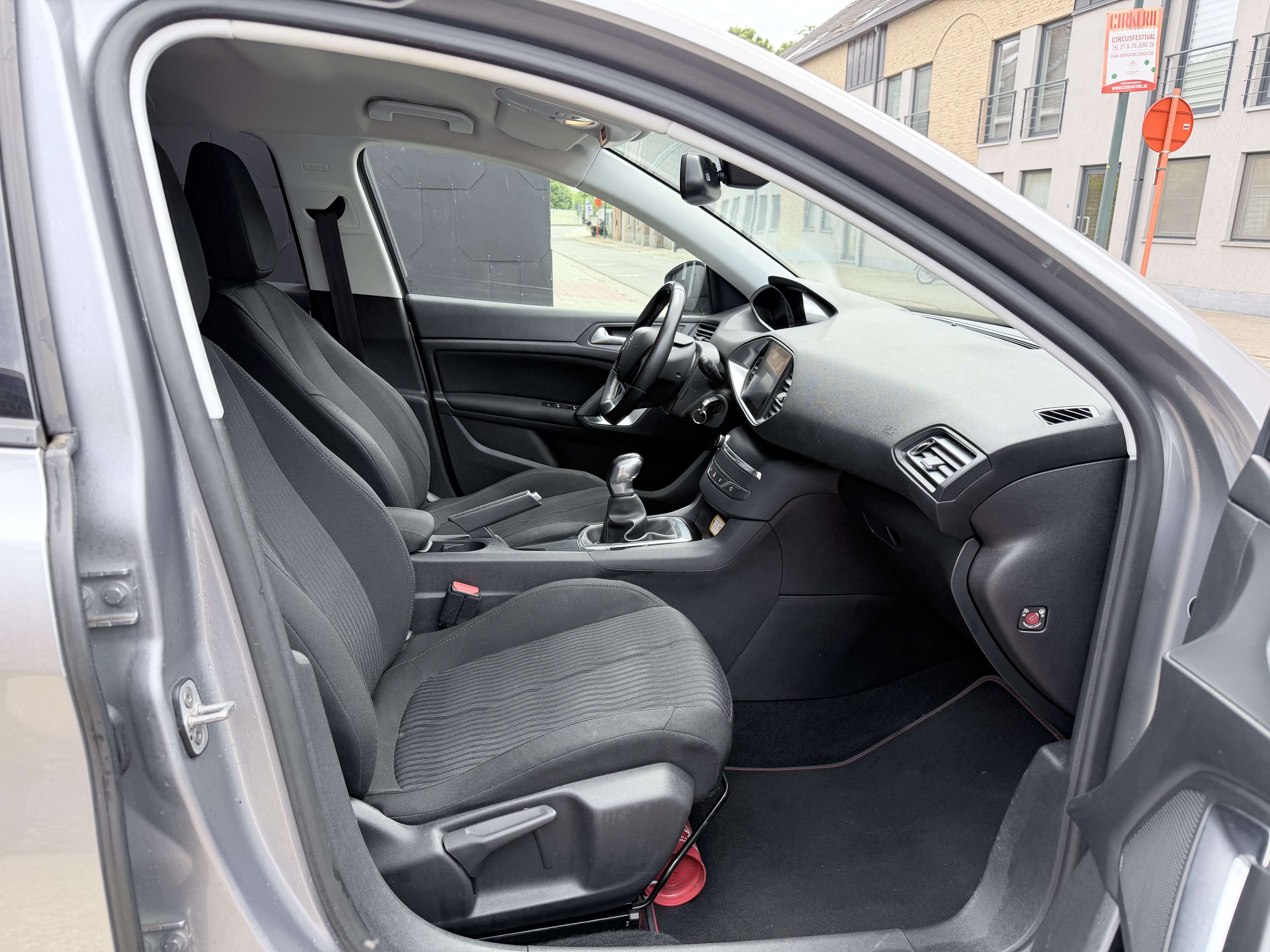 Peugeot 308 SW 1.2i Edition Style | Navi | Cruise | Airco